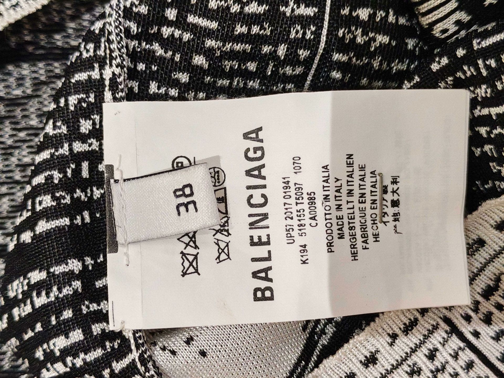 Balenciaga Balenciaga Newspaper Print Knit Vest Size S / US 4 / IT 40 - 6 Thumbnail