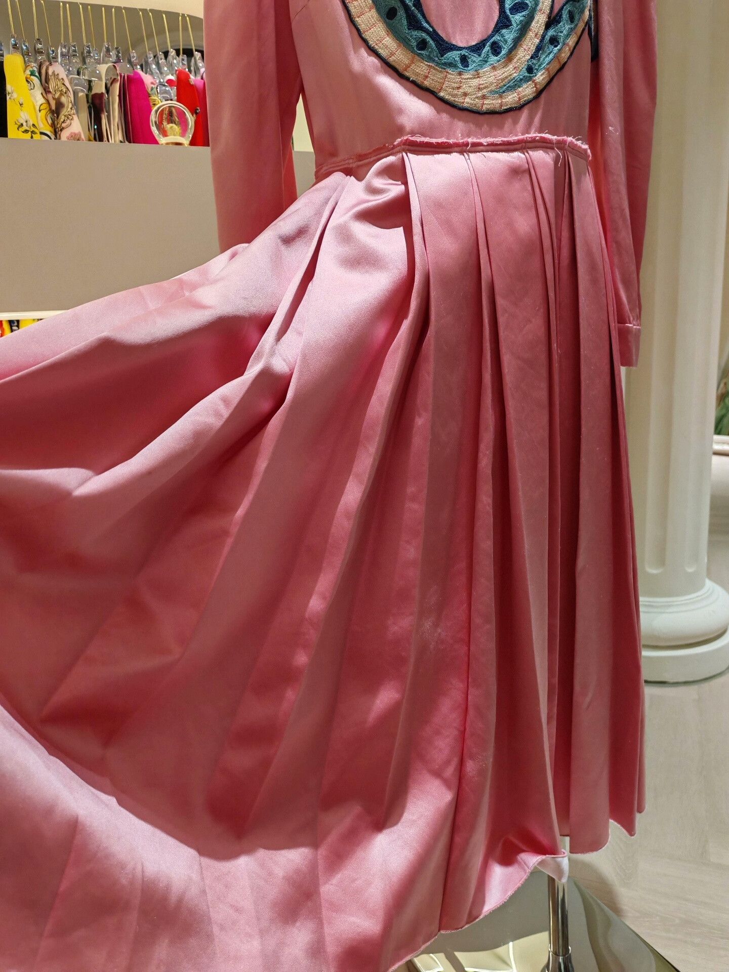 Gucci Gucci Pink Satin Dress Size 42 Size M / US 6-8 / IT 42-44 - 4 Thumbnail