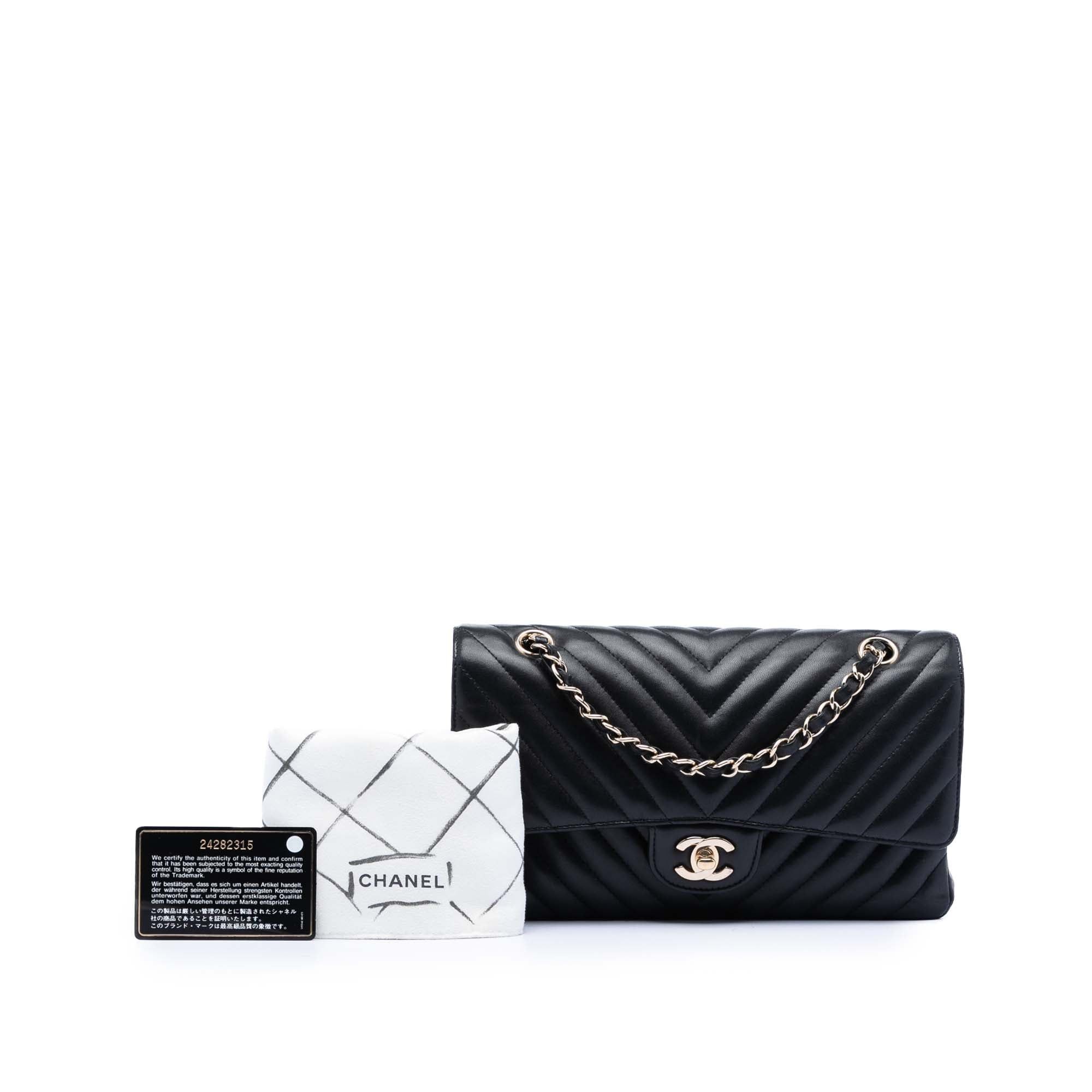 Chanel Medium Classic Chevron Lambskin Double Flap Size ONE SIZE - 9 Thumbnail