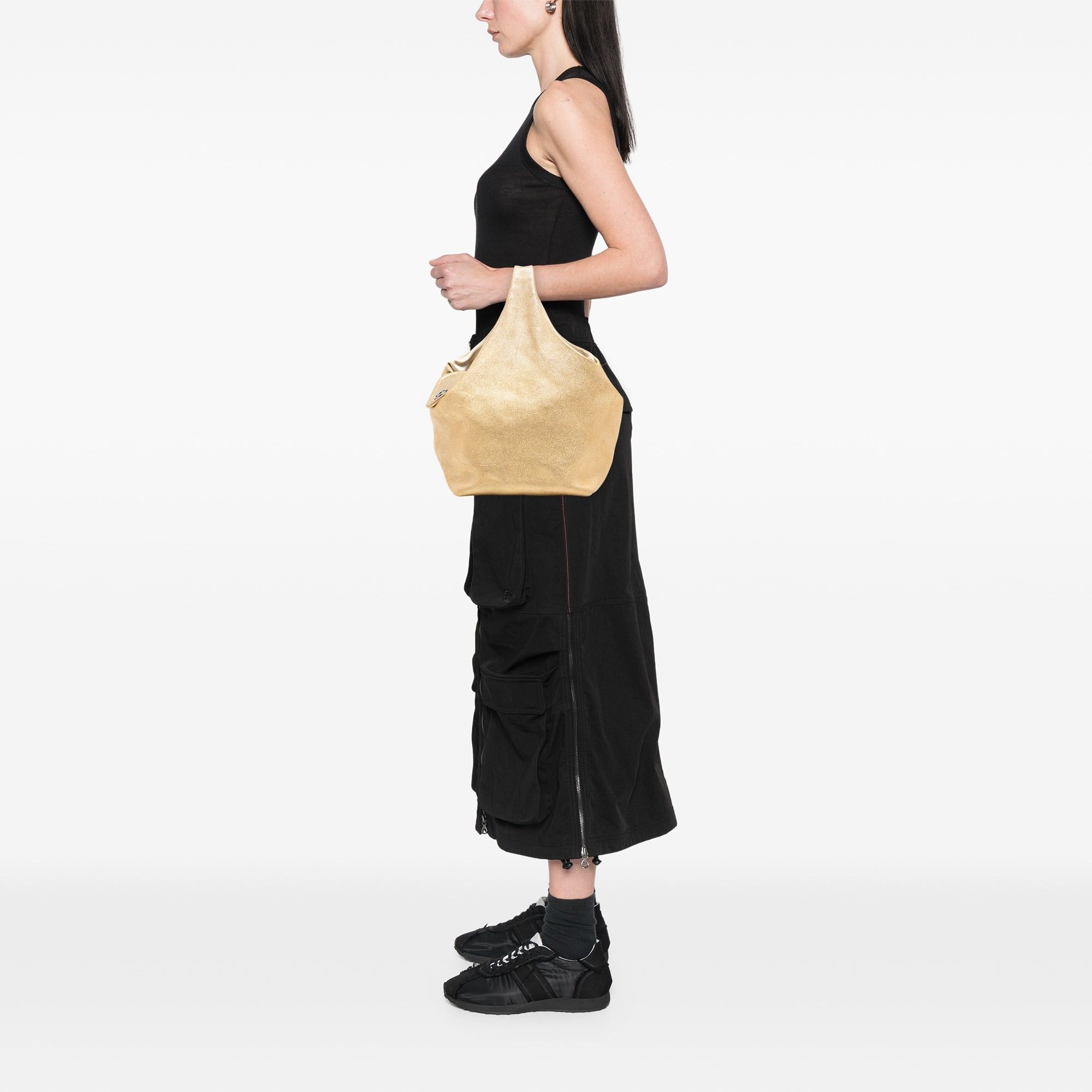Chanel CC Metallic Lambskin Hobo Size ONE SIZE - 7 Thumbnail