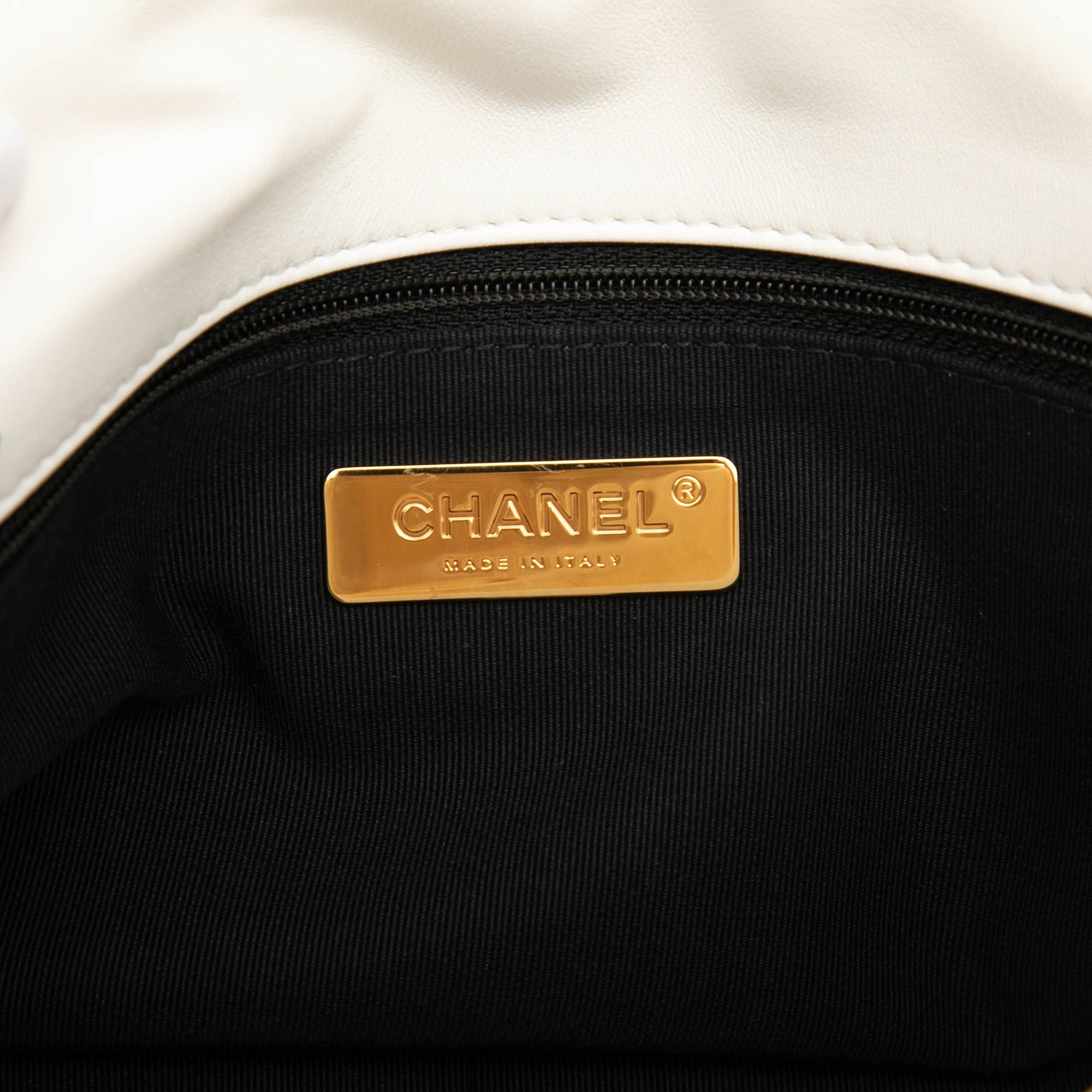 Chanel Large Lambskin 19 Flap Size ONE SIZE - 5 Thumbnail