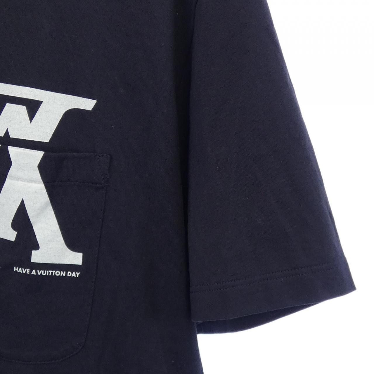 Louis Vuitton Louis Vuitton Louis Vuitton Upside-Down LV Logo Cotton T Shirt Textile T-Shirts HFY21WFMB DUTY FREE for USA Size ONE SIZE - 6 Thumbnail