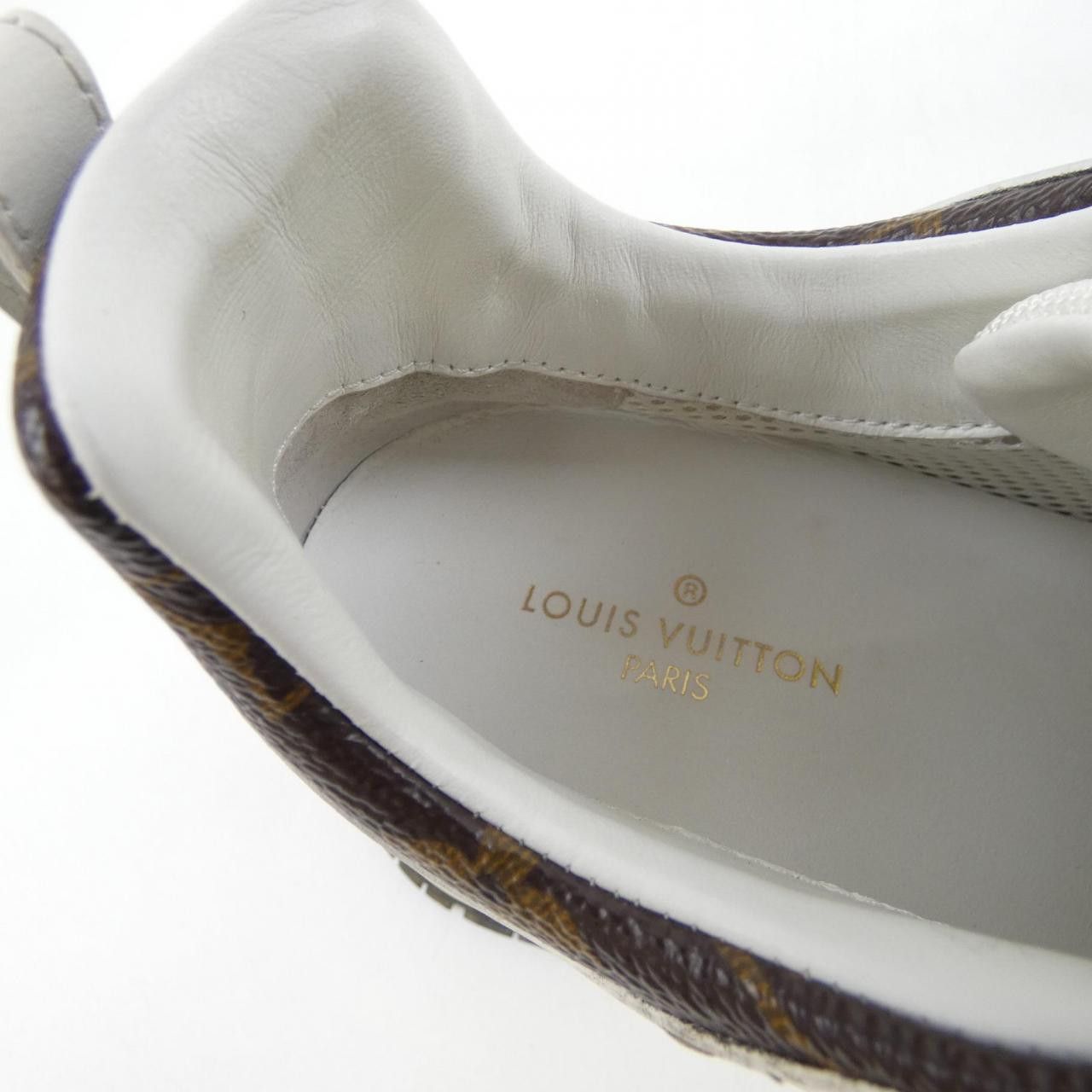 Louis Vuitton Louis Vuitton Louis Vuitton Run Away Line Calf Leather Monogram Sneakers Leather Shoes DUTY FREE for USA Size ONE SIZE - 6 Thumbnail