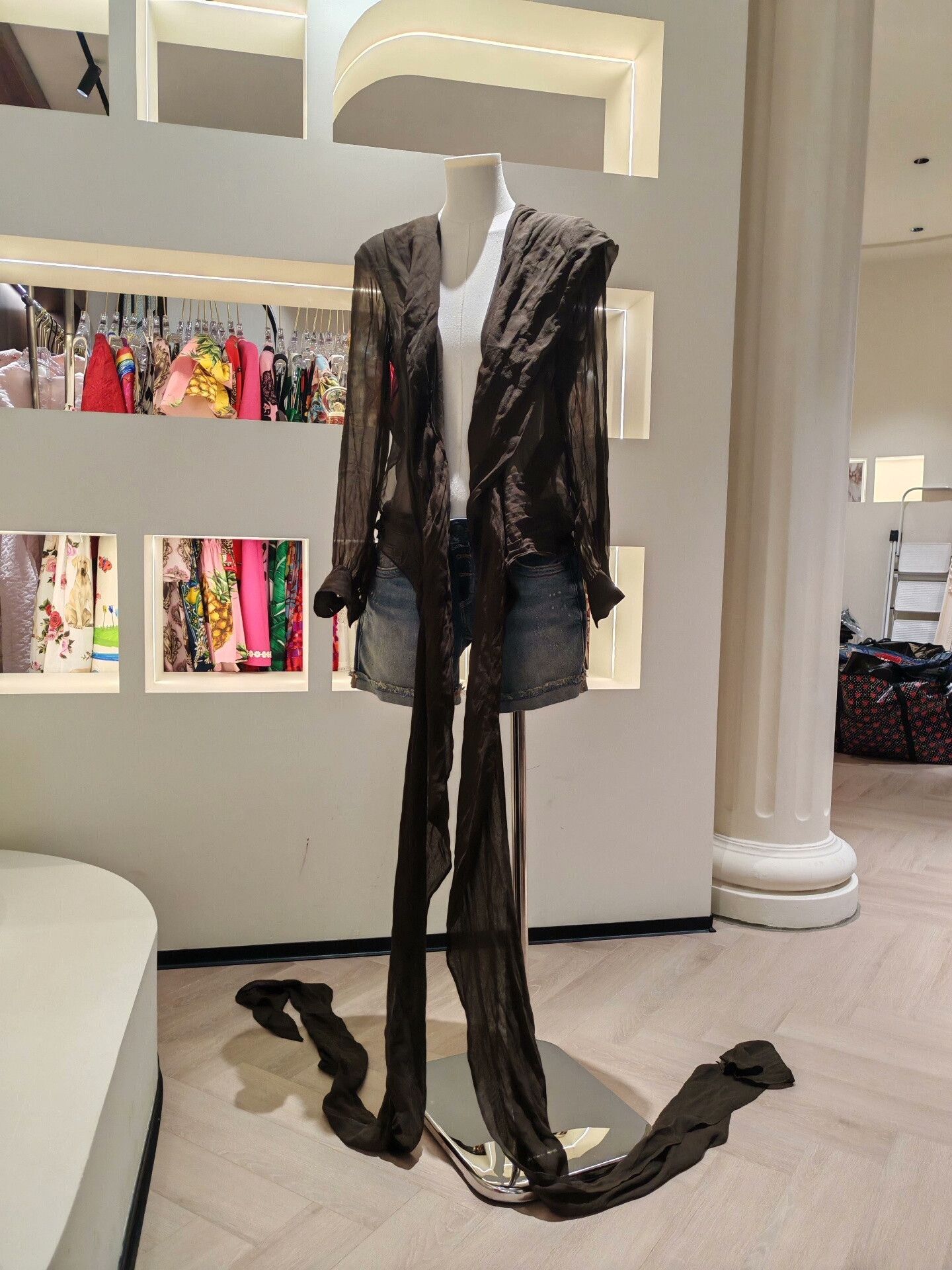 Saint Laurent Paris Saint Laurent Sheer Crepe Hooded Wrap Shirt Size XS / US 0-2 / IT 36-38 - 3 Thumbnail
