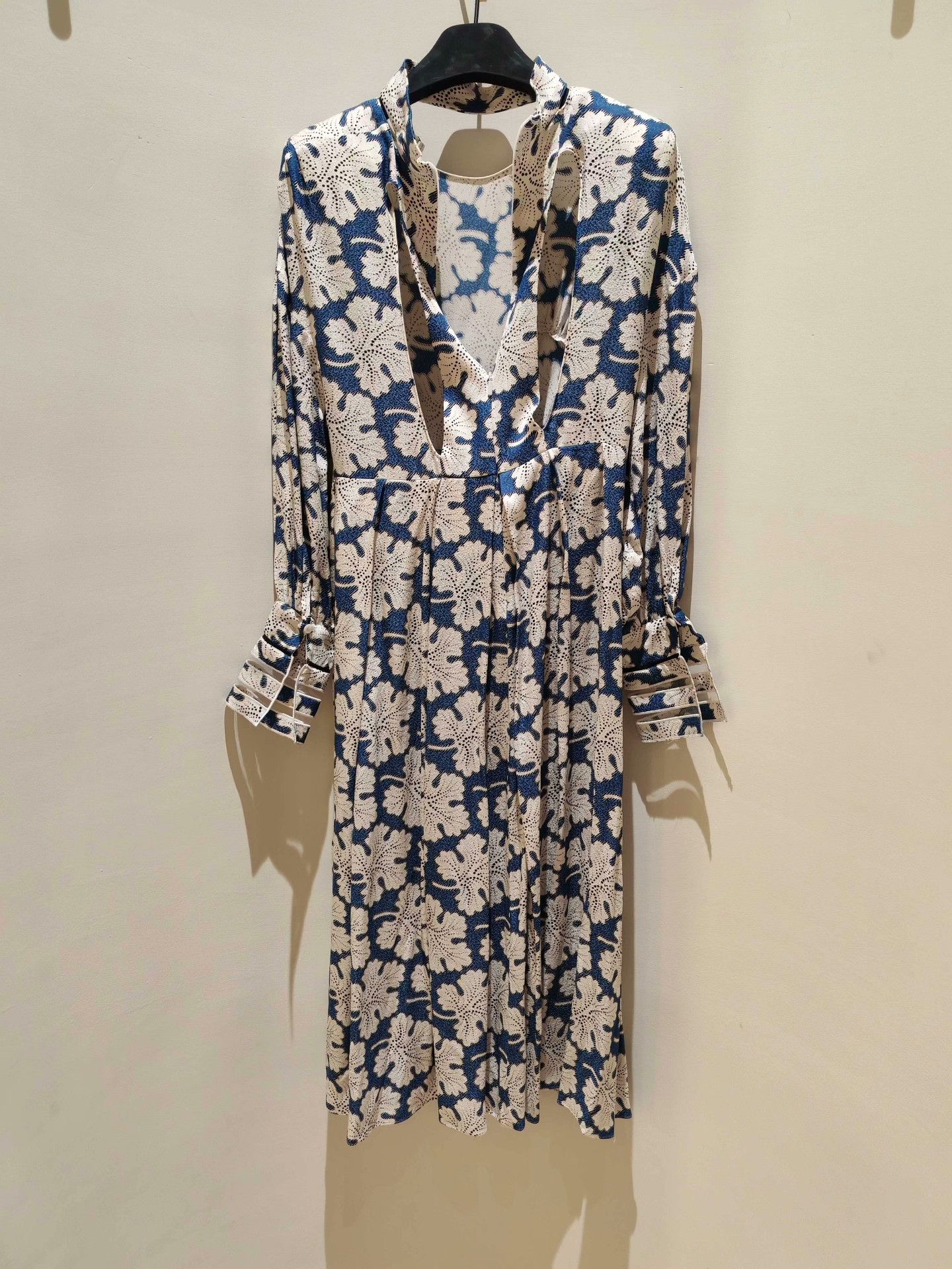 Fendi FENDI Blue White Print Dress Size S / US 4 / IT 40 - 6 Thumbnail