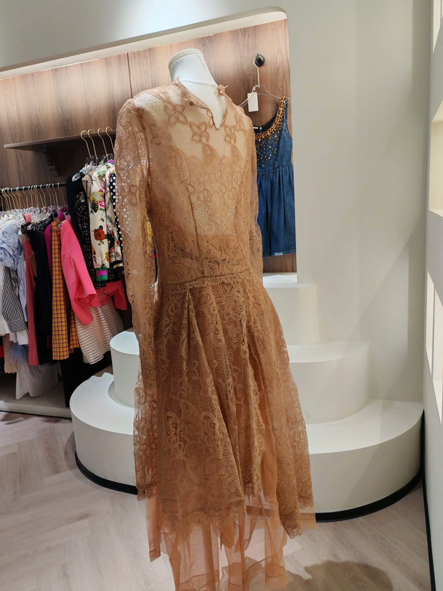 Ermanno Scervino Ermanno Scervino Italy Lace Dress Size 44 Size M / US 6-8 / IT 42-44 - 2 Thumbnail