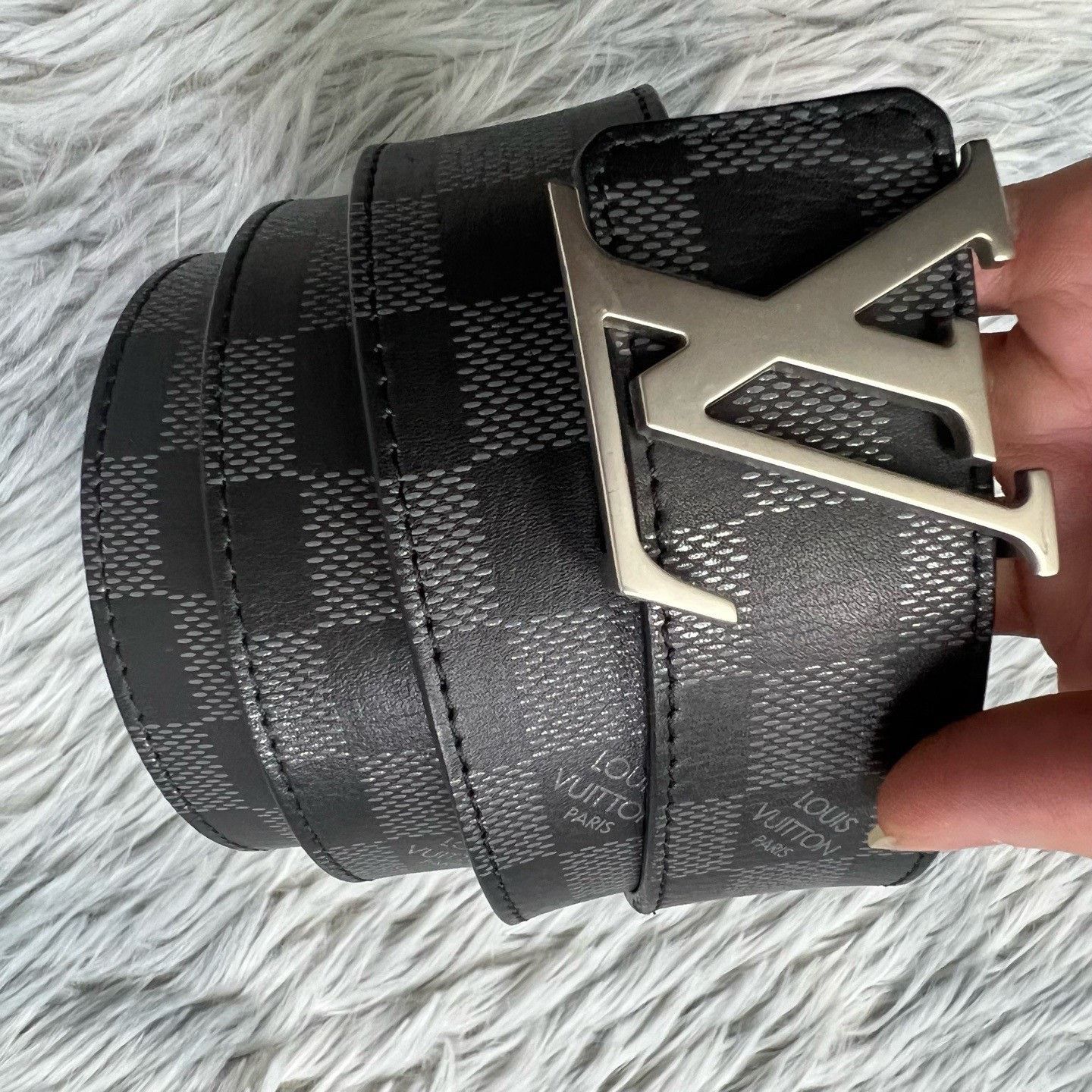 Louis Vuitton Louis Vuitton New Reversible Belt Size ONE SIZE - 2 Thumbnail