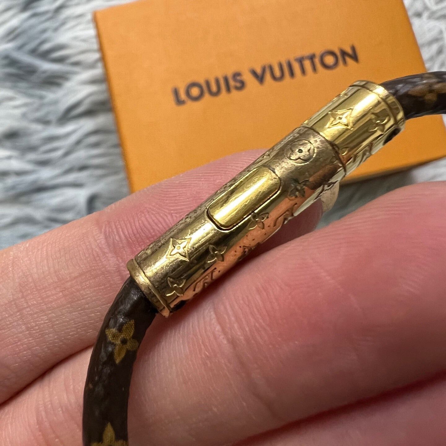 Louis Vuitton Louis Vuitton Bracelet Size ONE SIZE - 4 Thumbnail
