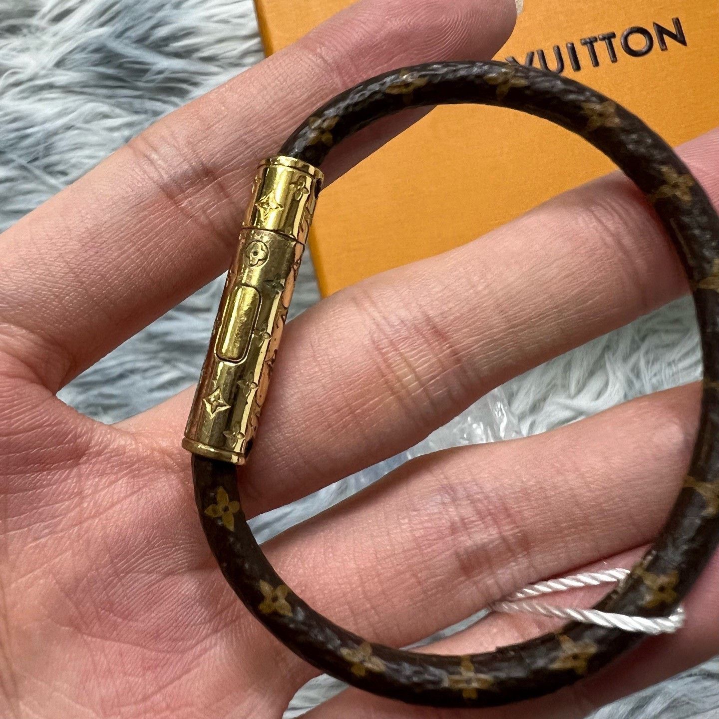 Louis Vuitton Louis Vuitton Bracelet Size ONE SIZE - 2 Thumbnail