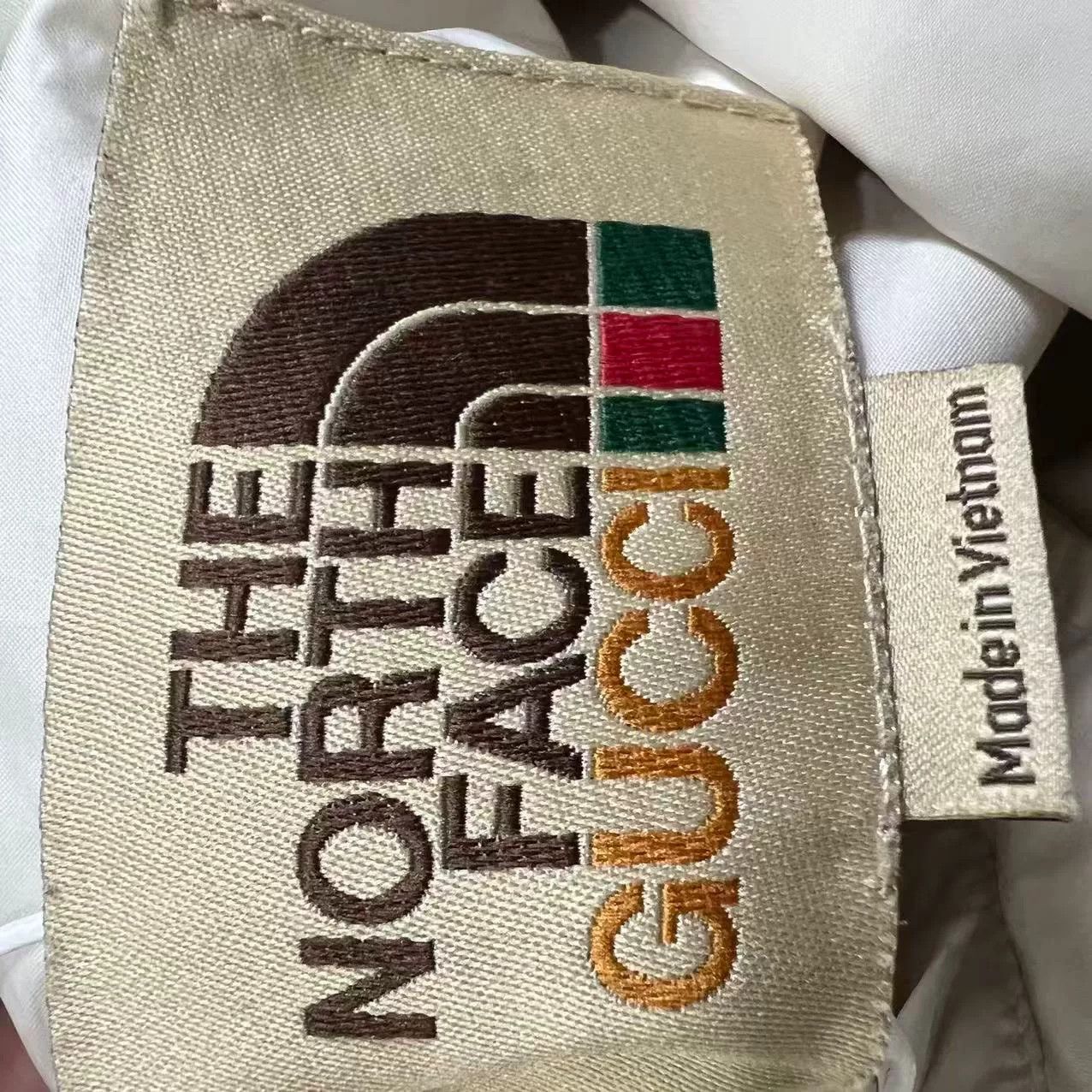 Gucci GUCCI x The North Face Jacket Size US M / EU 48-50 / 2 - 4 Thumbnail