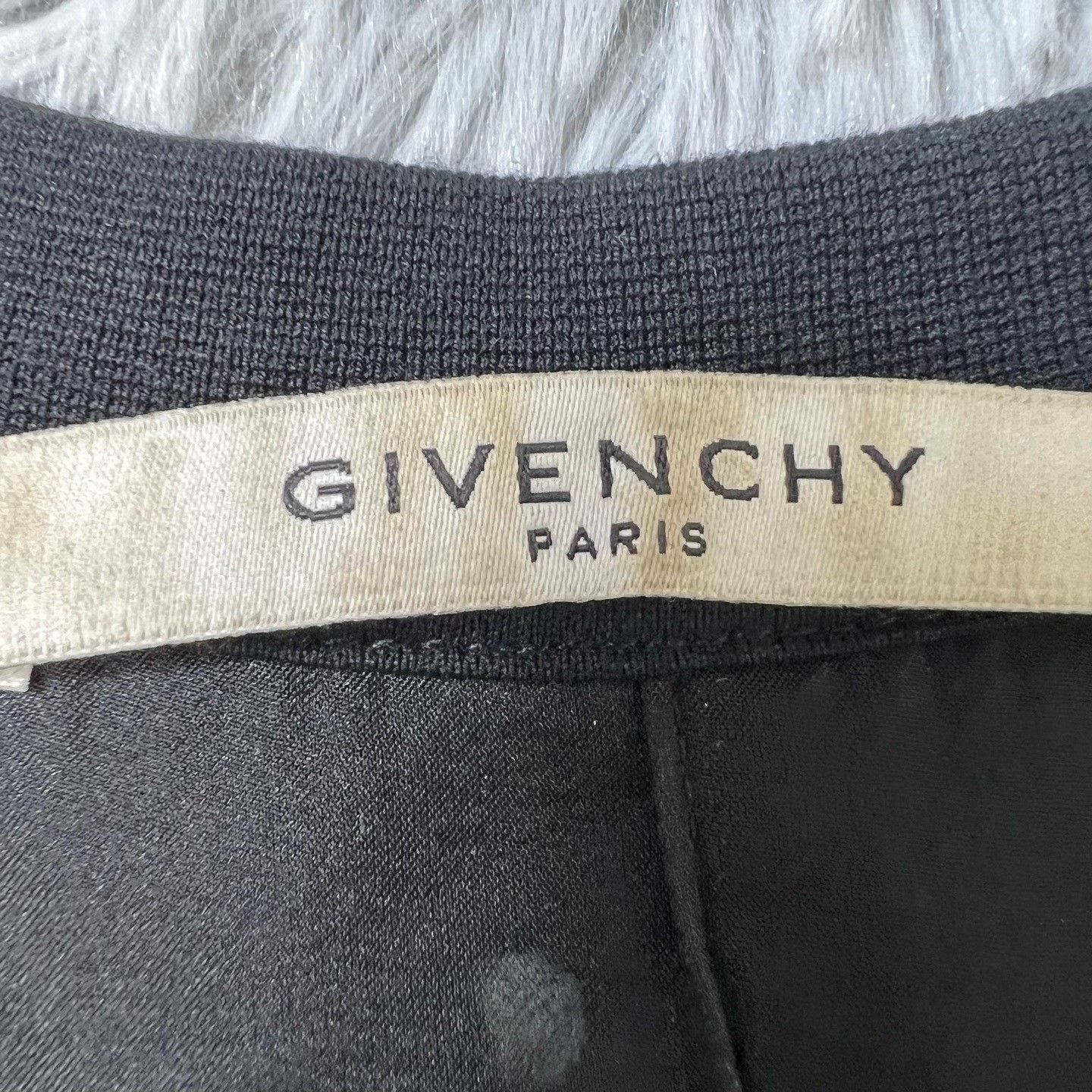 Givenchy Givenchy Distressed Short Sleeve T-Shirt Size US L / EU 52-54 / 3 - 3 Thumbnail