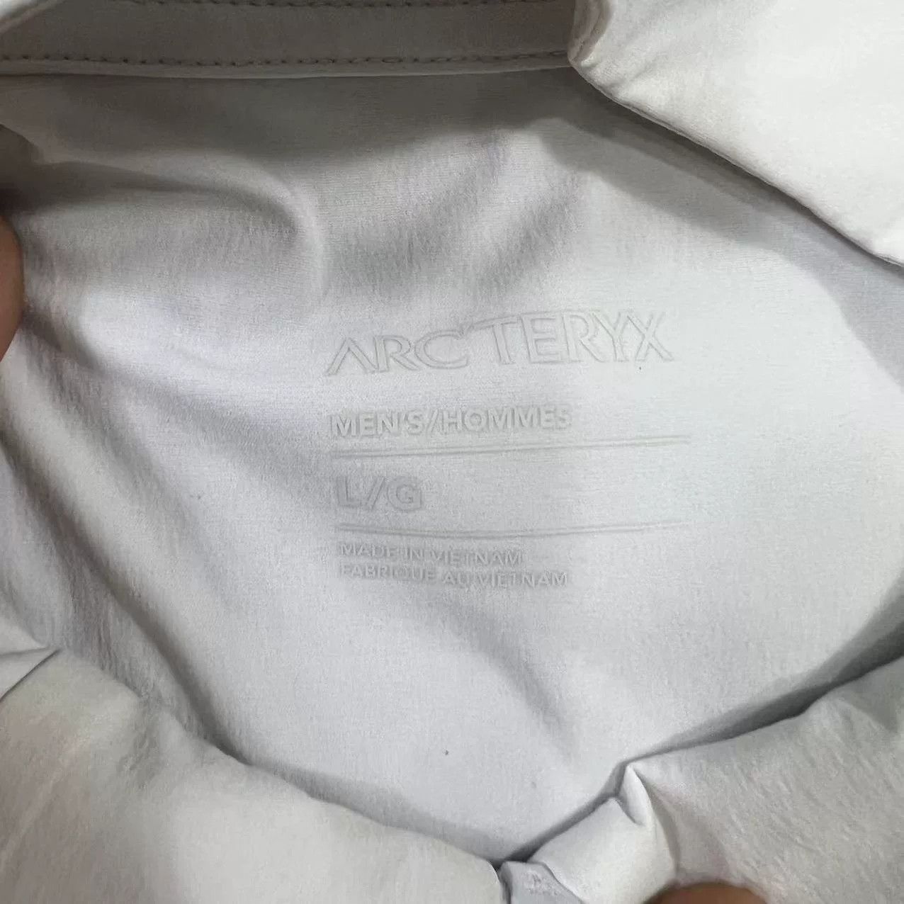 Arc'teryx Arc'teryx New L Size Jacket Size US L / EU 52-54 / 3 - 3 Thumbnail