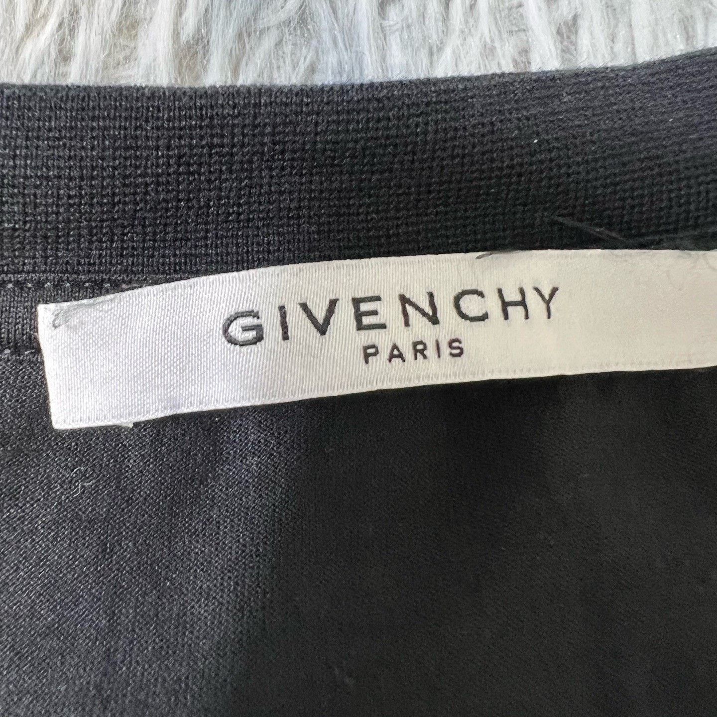 Givenchy Givenchy Distressed Short Sleeve T-Shirt Size US M / EU 48-50 / 2 - 3 Thumbnail