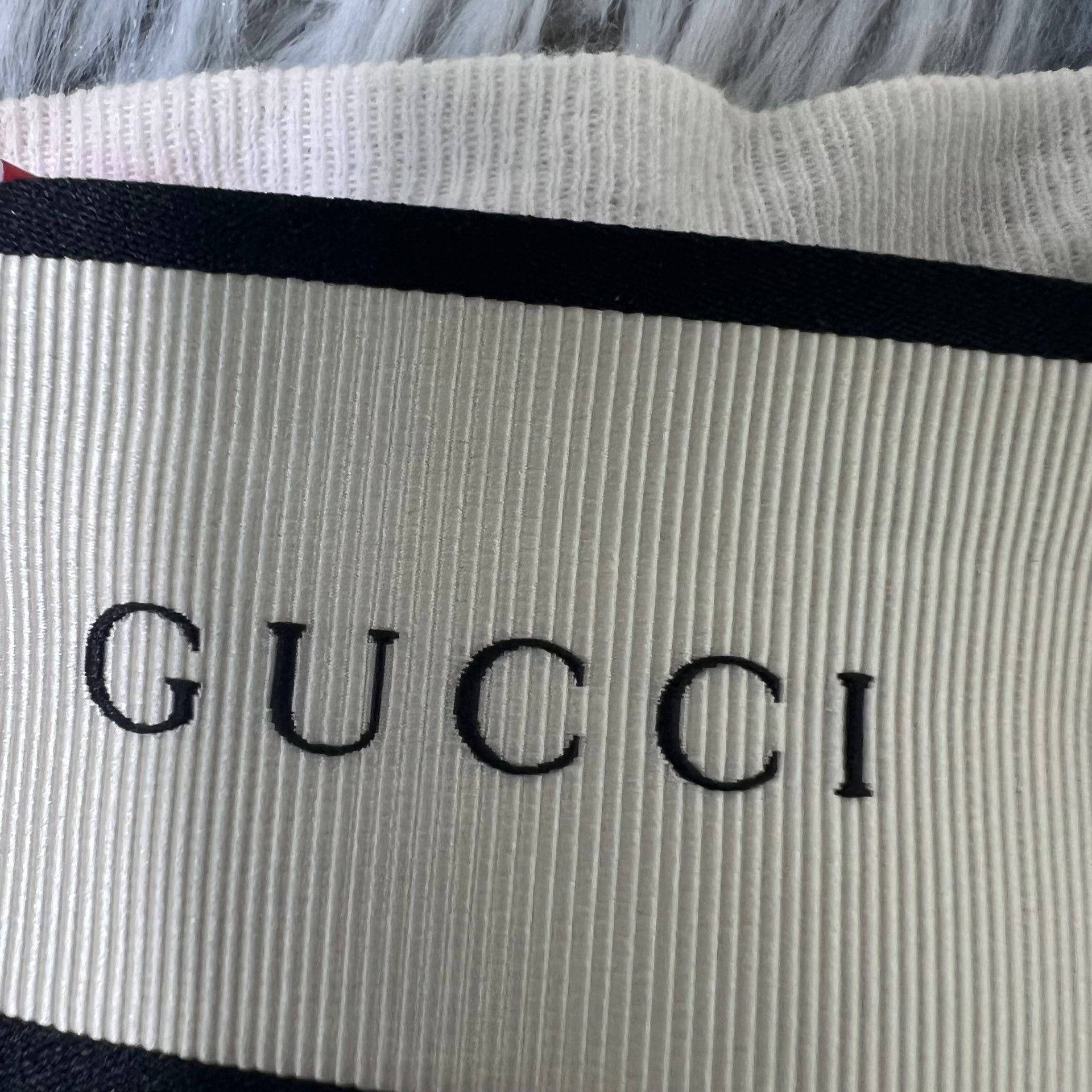 Gucci Gucci Distressed Short-Sleeve T-Shirt Size US S / EU 44-46 / 1 - 3 Thumbnail