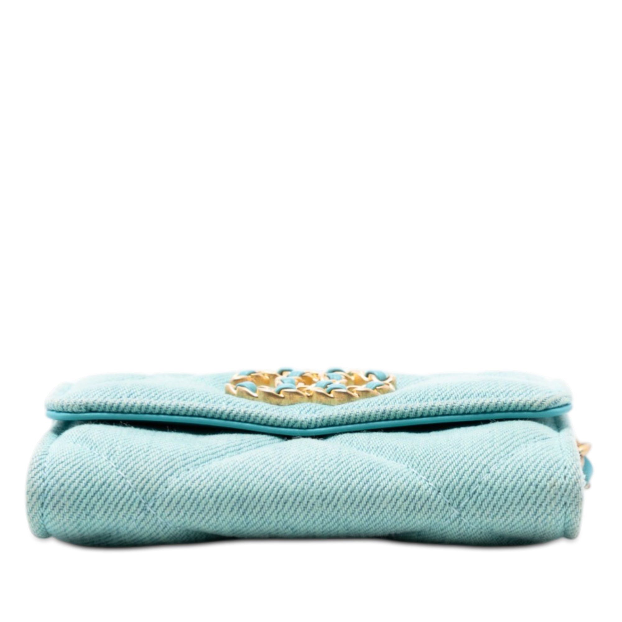 Chanel Quilted Denim 19 Card Holder with Chain Size ONE SIZE - 3 Thumbnail
