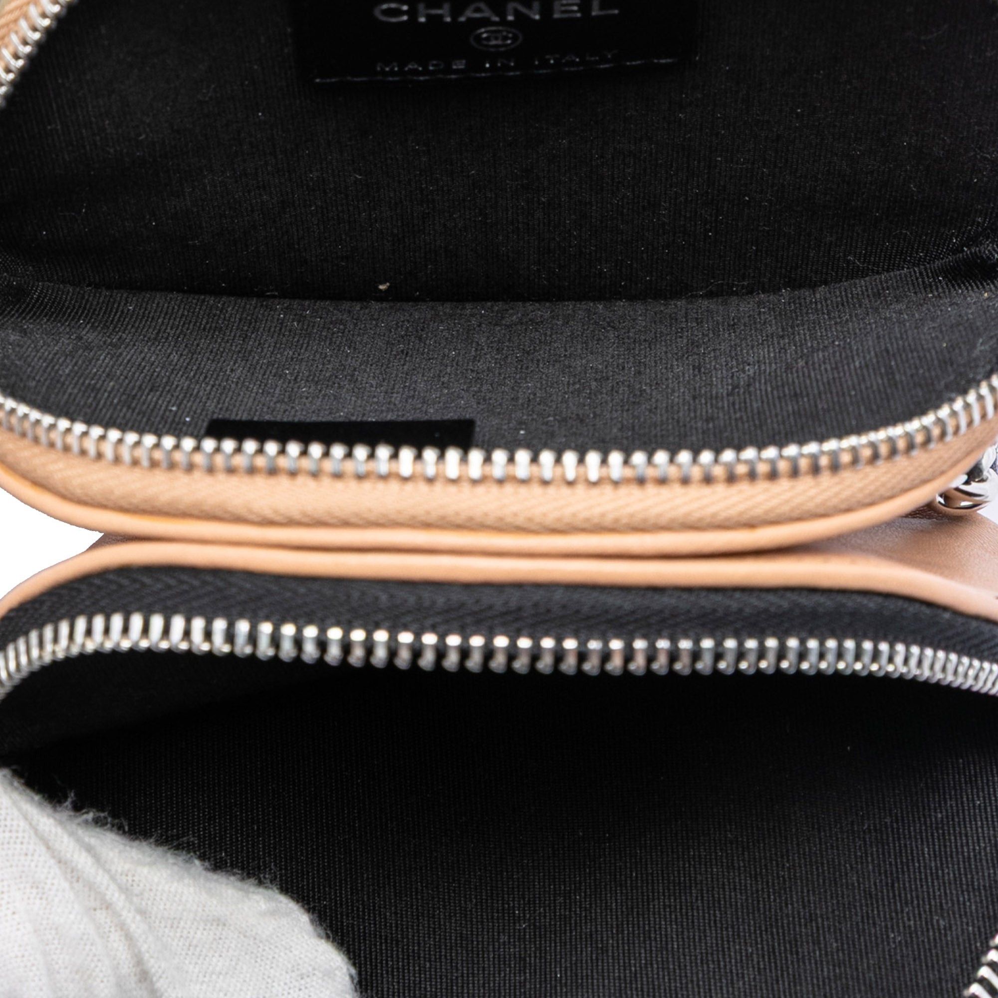 Chanel CC Quilted Lambskin Triple Zip Round Clutch With Chain Size ONE SIZE - 4 Thumbnail