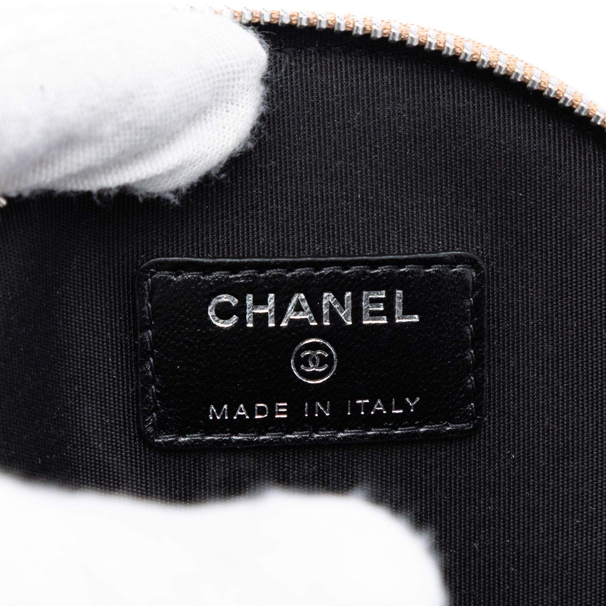 Chanel CC Quilted Lambskin Triple Zip Round Clutch With Chain Size ONE SIZE - 5 Thumbnail