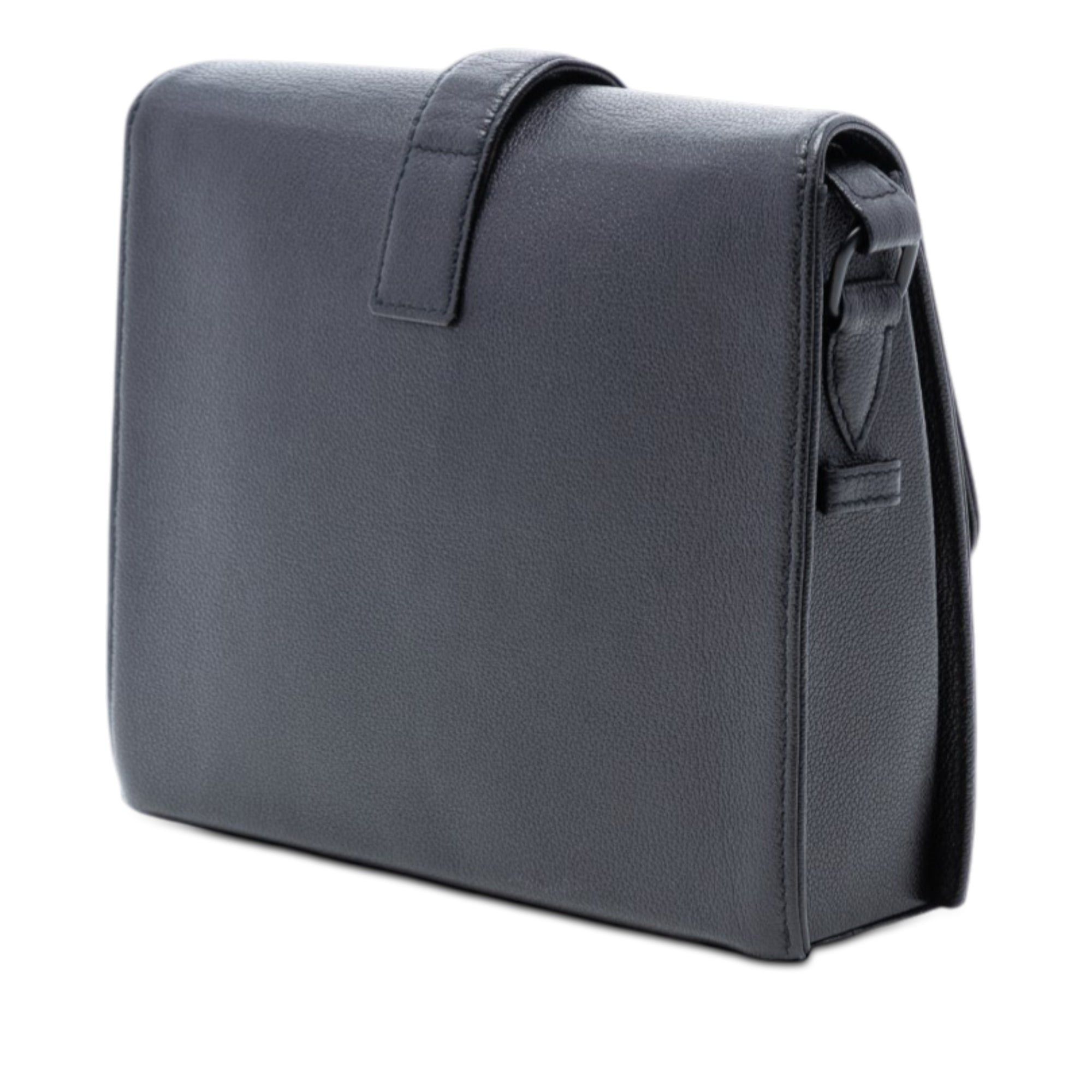 Chanel Grained Calfskin Flap Crossbody Size ONE SIZE - 2 Thumbnail
