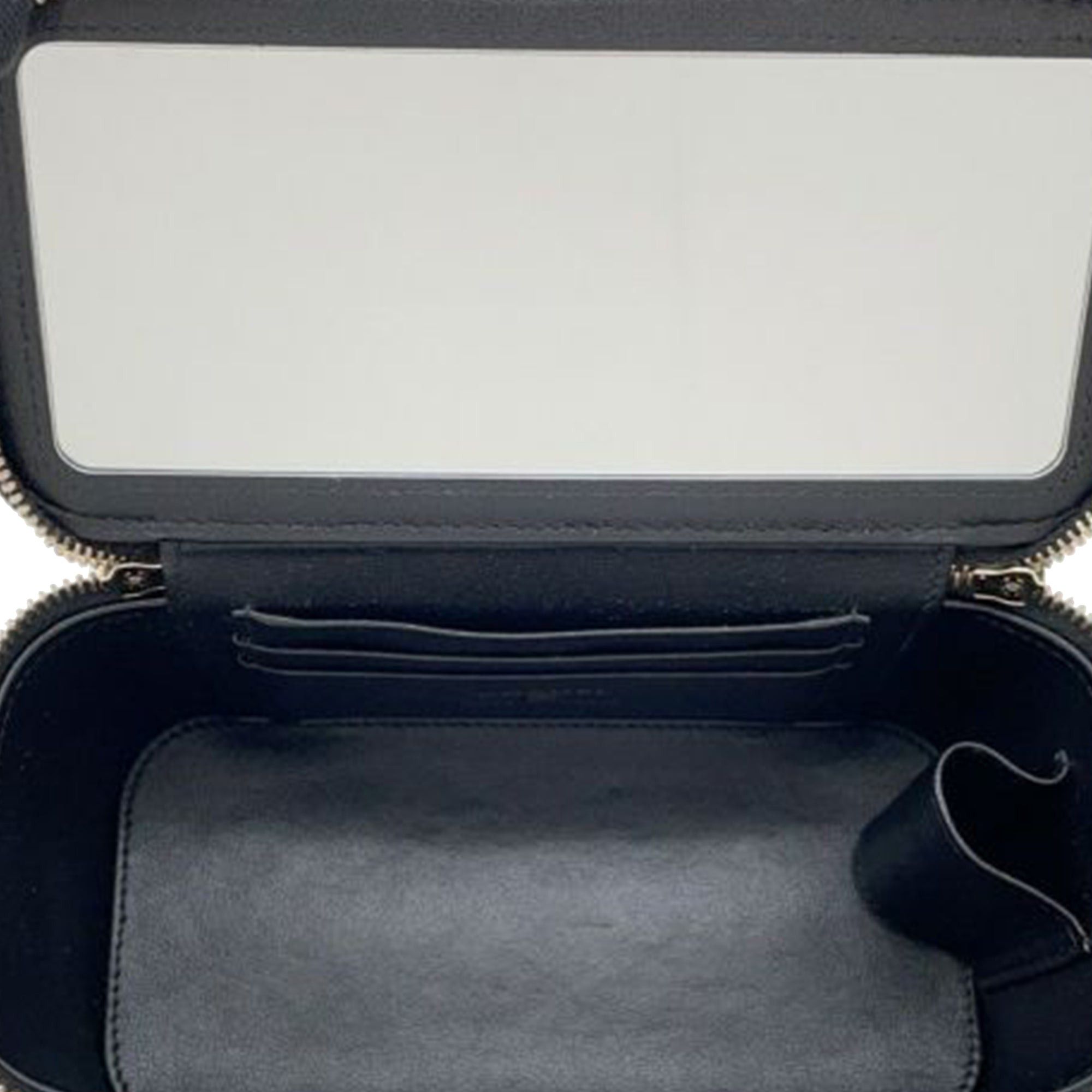 Chanel Lambskin Coco Casino Vanity Case Size ONE SIZE - 4 Thumbnail