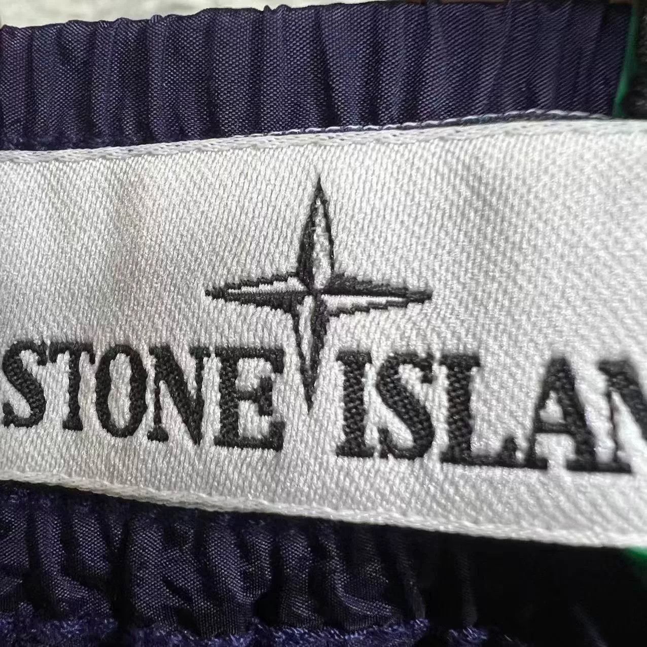 Stone Island Stone Island Metal Nylon Shorts Size US 30 / EU 46 - 4 Thumbnail
