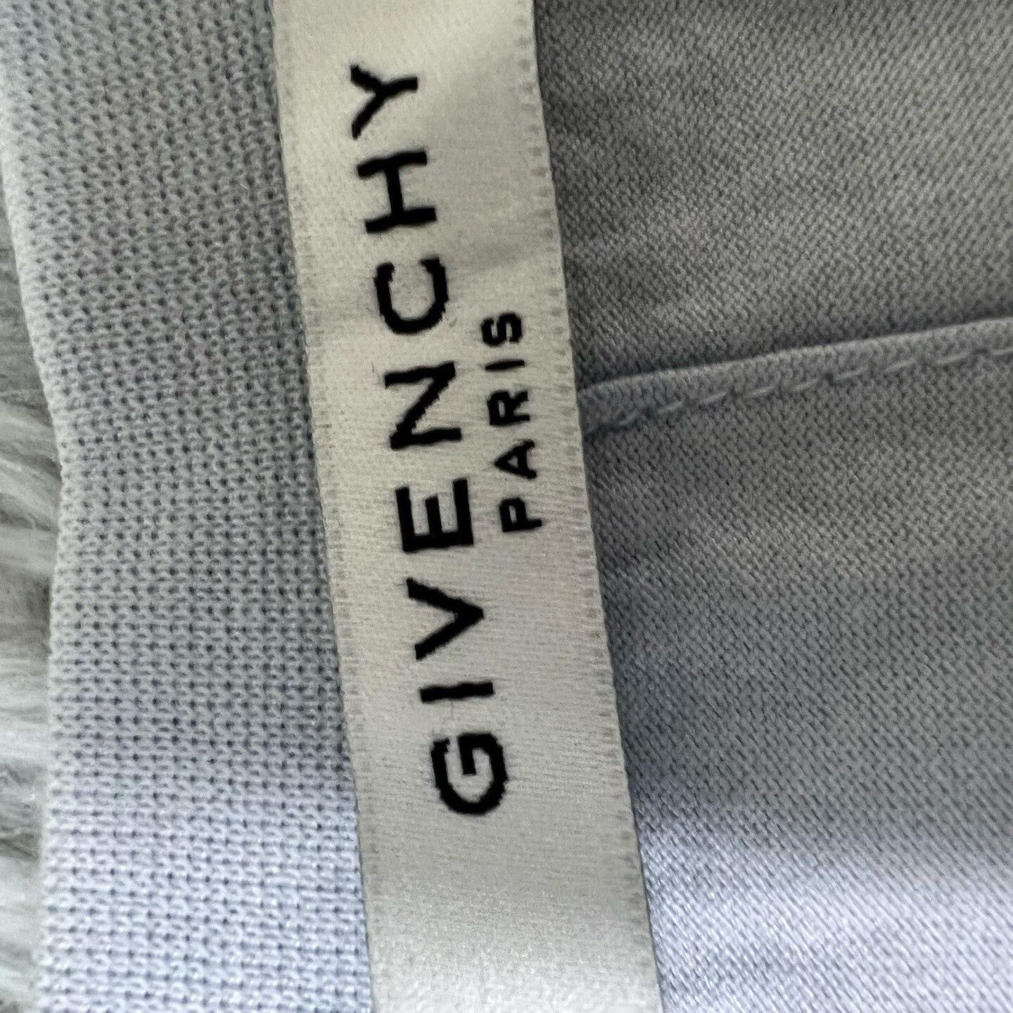 Givenchy Givenchy Distressed Short-Sleeve Tee Size US S / EU 44-46 / 1 - 3 Thumbnail