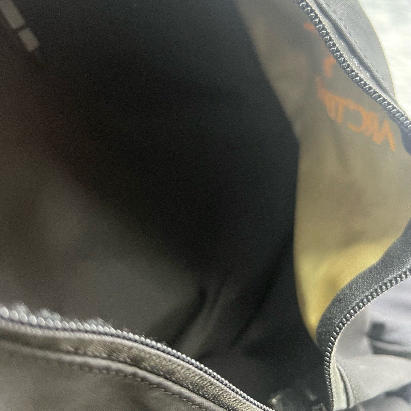 Arc'teryx Arcteryx Backpack Black Gold Logo Size ONE SIZE - 6 Thumbnail