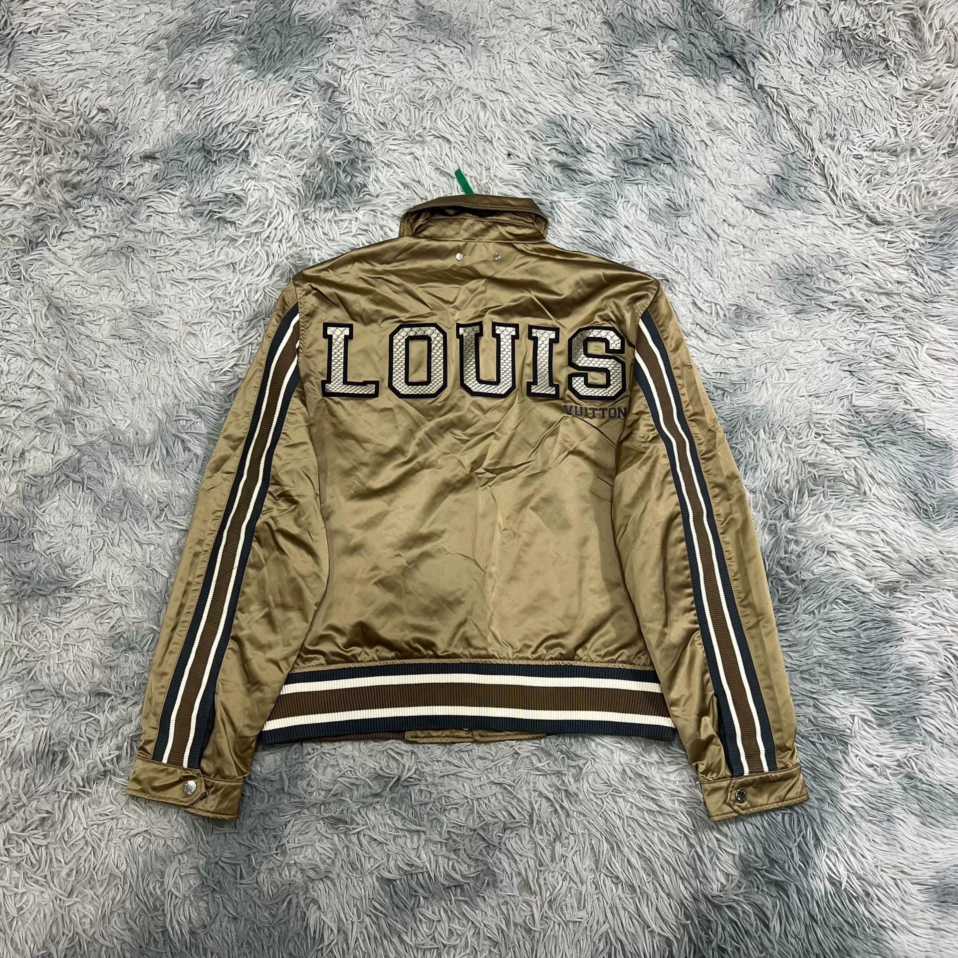 Louis Vuitton Louis Vuitton Runway Snakeskin Letter Jacket Size US L / EU 52-54 / 3 - 5 Thumbnail