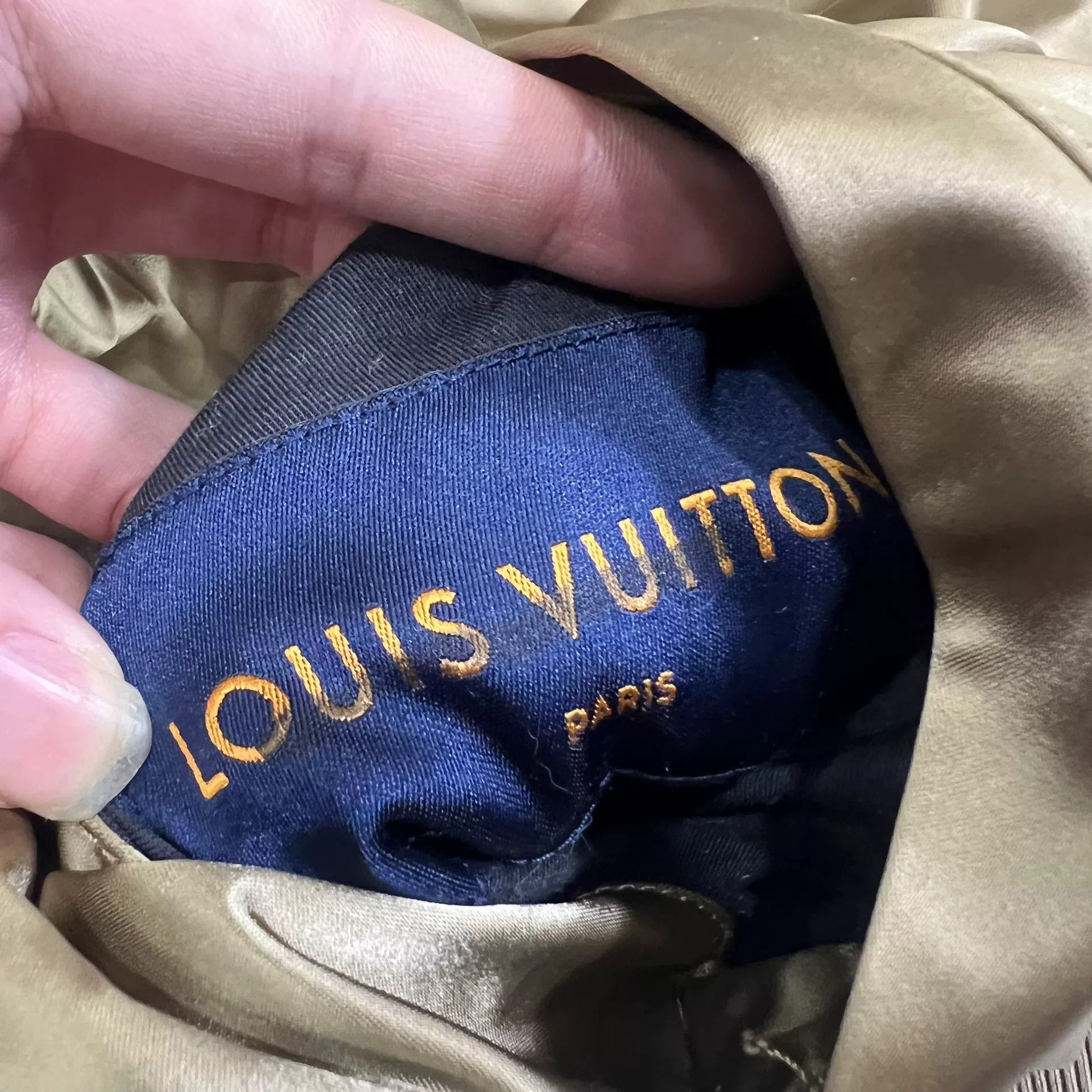 Louis Vuitton Louis Vuitton Runway Snakeskin Letter Jacket Size US L / EU 52-54 / 3 - 4 Thumbnail
