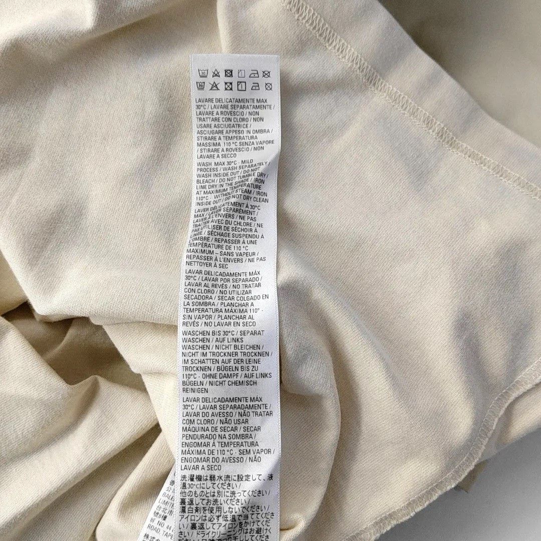 Balenciaga Balenciaga Women's Crewneck Long-sleeve T-shirt Size XS / US 0-2 / IT 36-38 - 4 Thumbnail