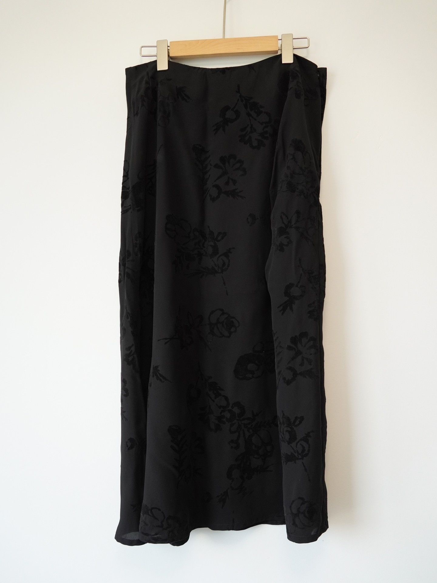 Yohji Yamamoto Yohji Yamamoto 1997SS Velvet Floral Skirt Size 36" / US 14 / IT 50 - 2 Thumbnail