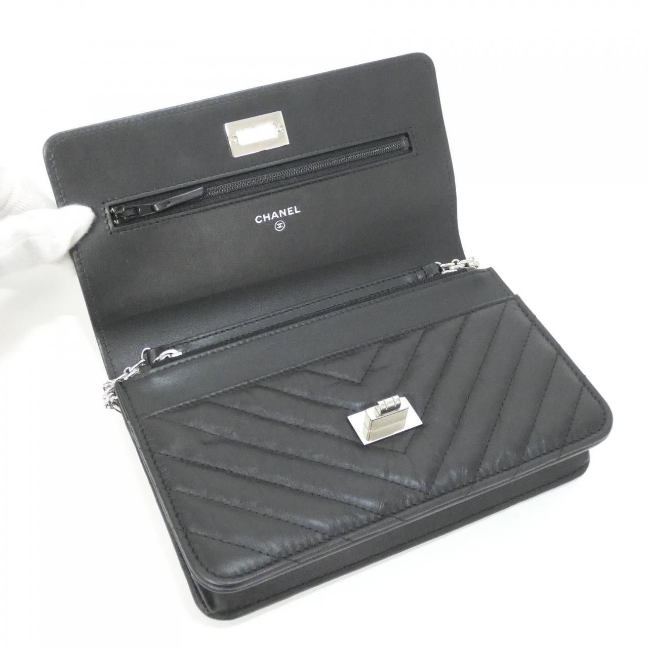 Chanel Chanel Chanel Calfskin Chain Wallet Leather Other 70328 DUTY FREE for USA Size ONE SIZE - 6 Thumbnail