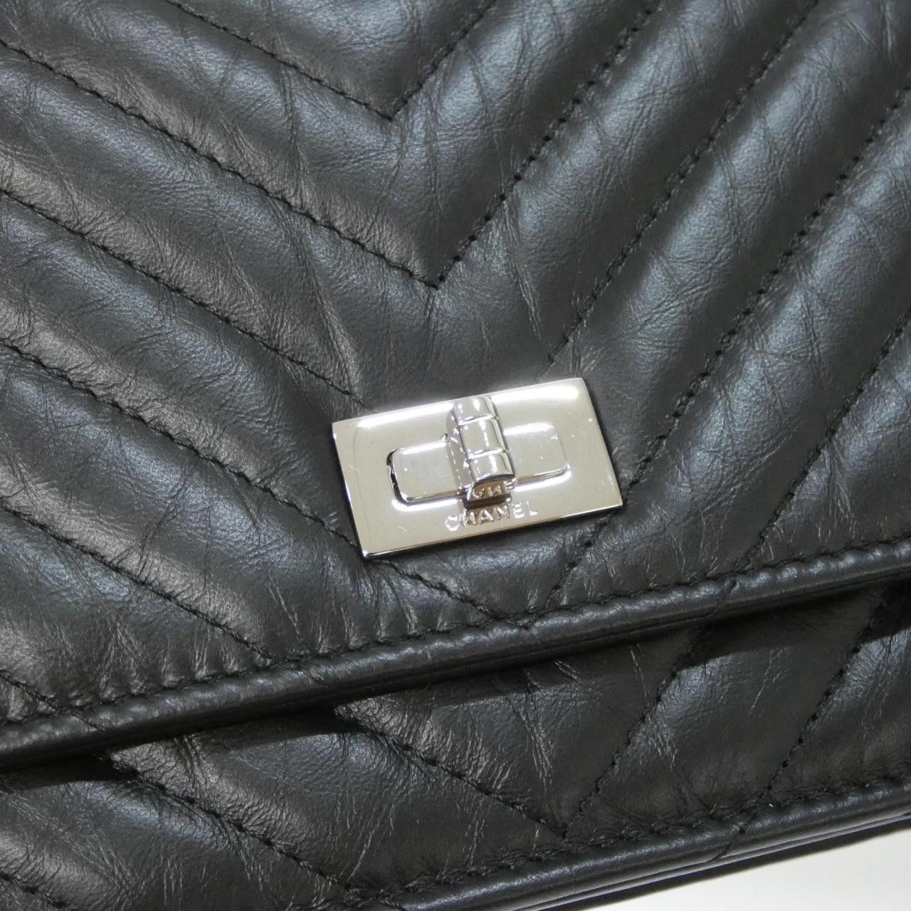 Chanel Chanel Chanel Calfskin Chain Wallet Leather Other 70328 DUTY FREE for USA Size ONE SIZE - 4 Thumbnail