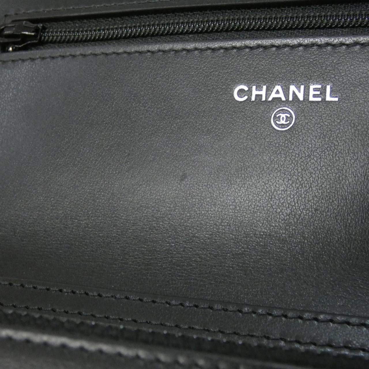 Chanel Chanel Chanel Calfskin Chain Wallet Leather Other 70328 DUTY FREE for USA Size ONE SIZE - 7 Thumbnail