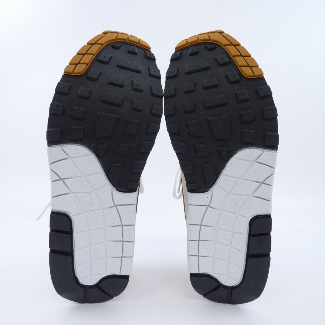 Other Other Nike Sneakers Plastic / Synthetic Shoes DZ4549-110 DUTY FREE for USA Size ONE SIZE - 4 Thumbnail