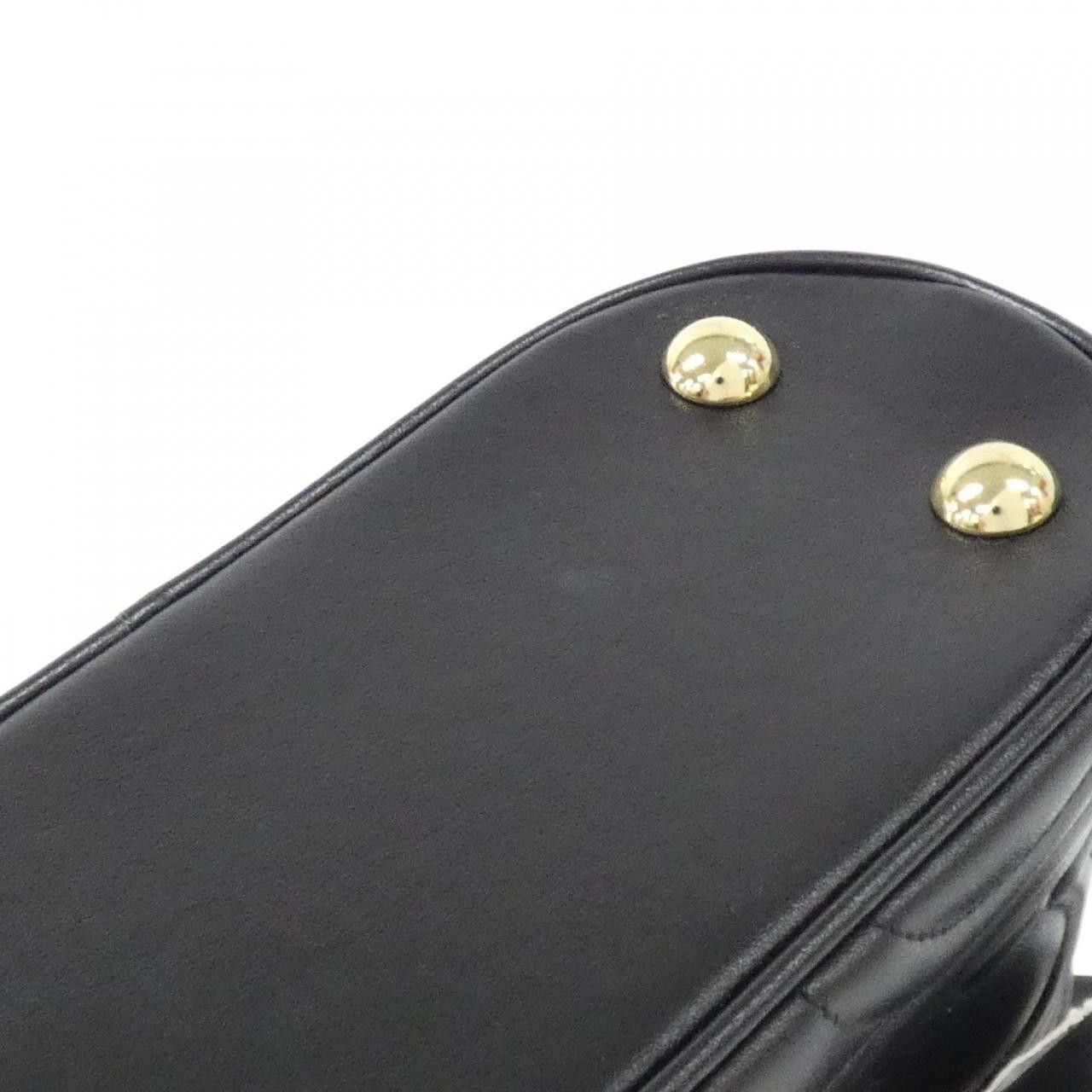 Salvatore Ferragamo Salvatore Ferragamo Salvatore Ferragamo Calf Shoulder Bag Leather Crossbody Bag 211978 DUTY FREE for USA Size ONE SIZE - 3 Thumbnail