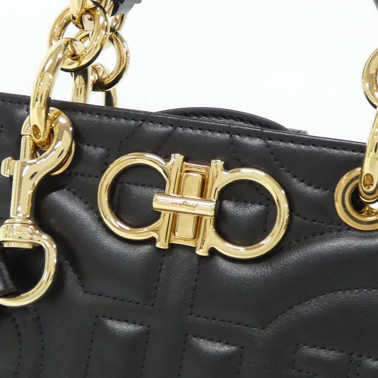 Salvatore Ferragamo Salvatore Ferragamo Salvatore Ferragamo Calf Shoulder Bag Leather Crossbody Bag 211978 DUTY FREE for USA Size ONE SIZE - 5 Thumbnail
