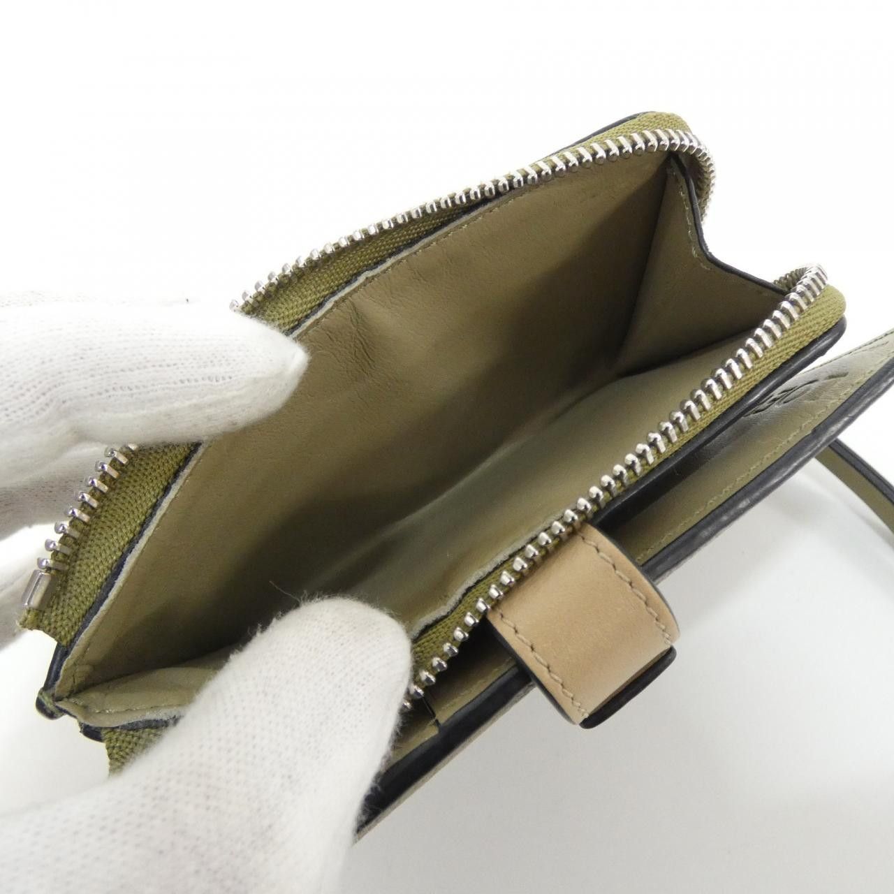 Loewe Loewe Loewe Calf Leather Wallet Leather Short Wallet C660P30X02 DUTY FREE for USA Size ONE SIZE - 10 Thumbnail