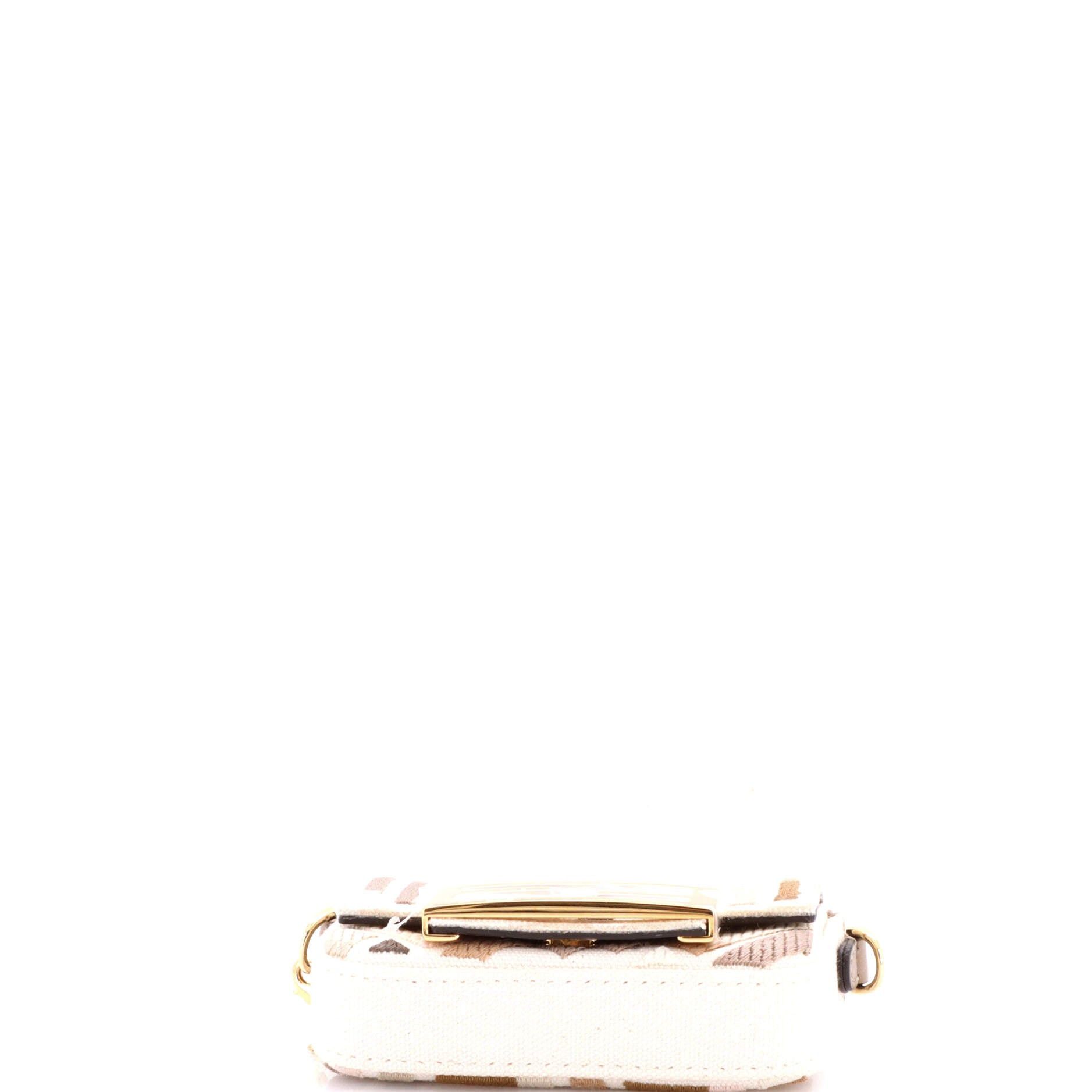 Fendi Chain Baguette Charm Bag Size ONE SIZE - 4 Thumbnail