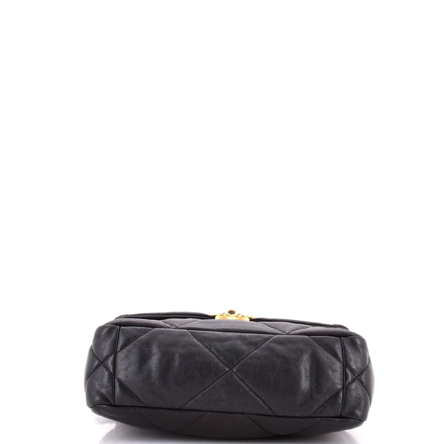 Chanel 19 Flap Bag Size ONE SIZE - 4 Thumbnail