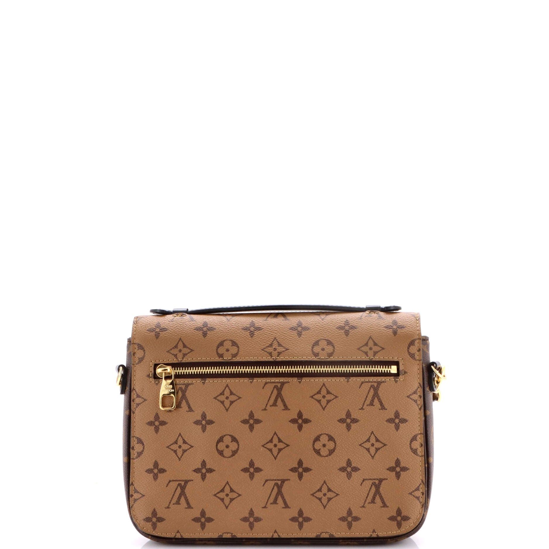 Louis Vuitton Pochette Metis Size ONE SIZE - 3 Thumbnail