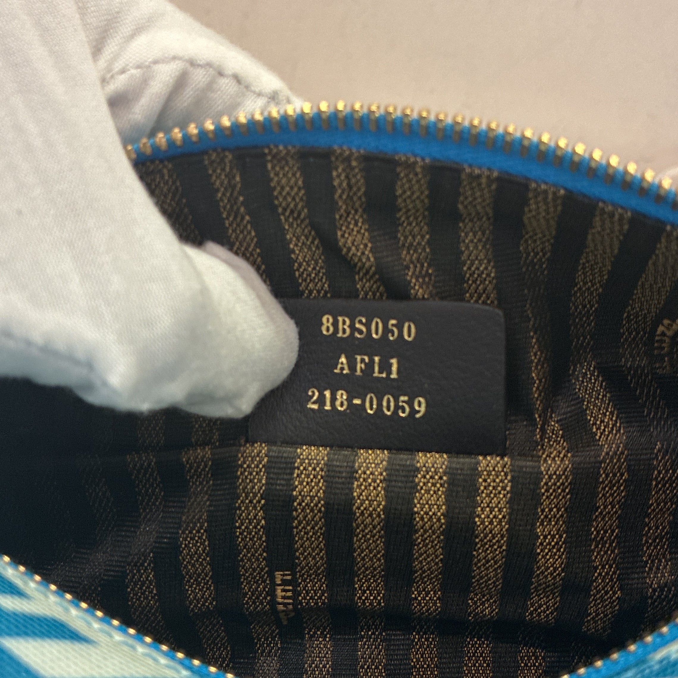 Fendi Zip Shoulder Bag Size ONE SIZE - 7 Thumbnail