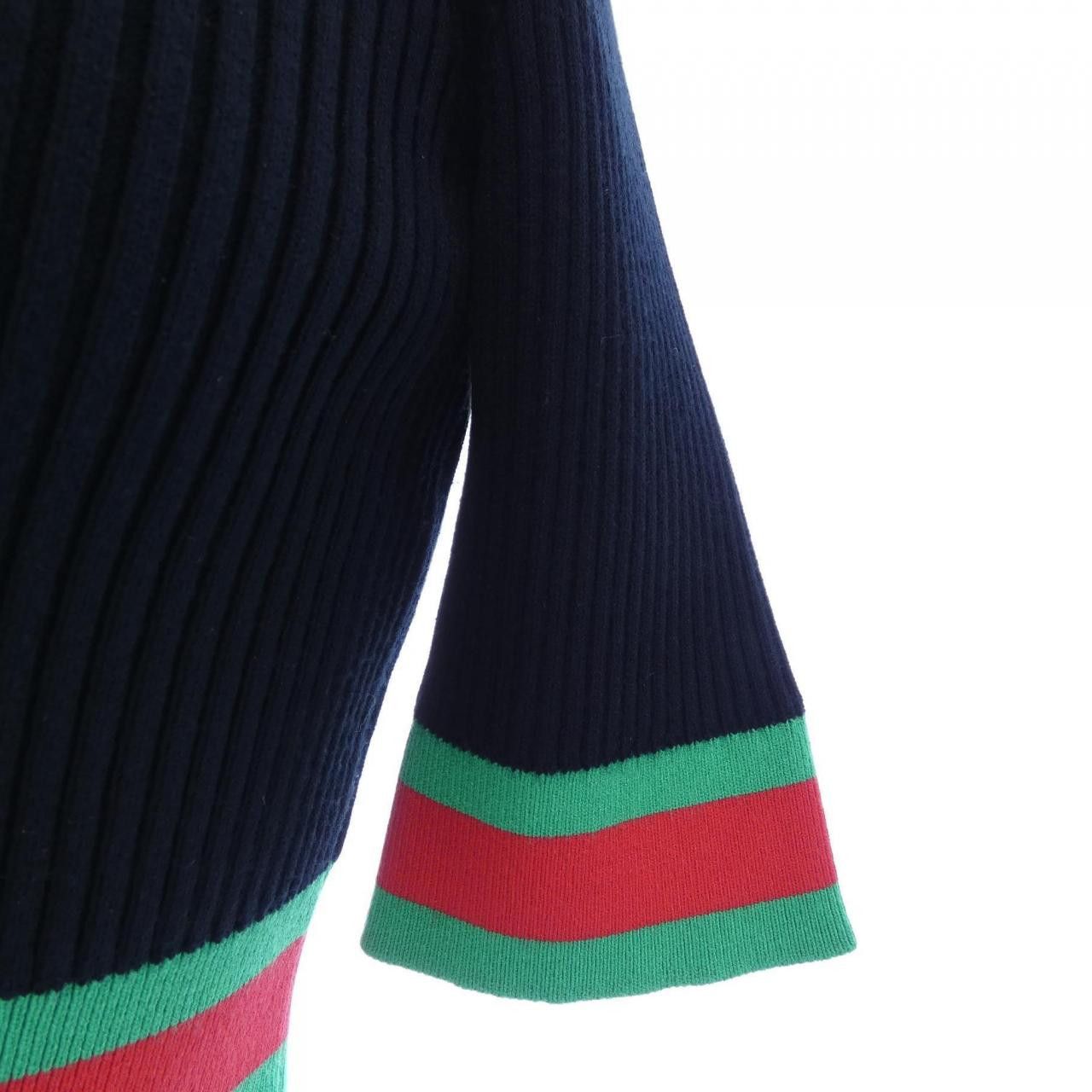 Gucci Gucci Gucci Top Others Tops 753671XKC7I DUTY FREE for USA Size ONE SIZE - 6 Thumbnail