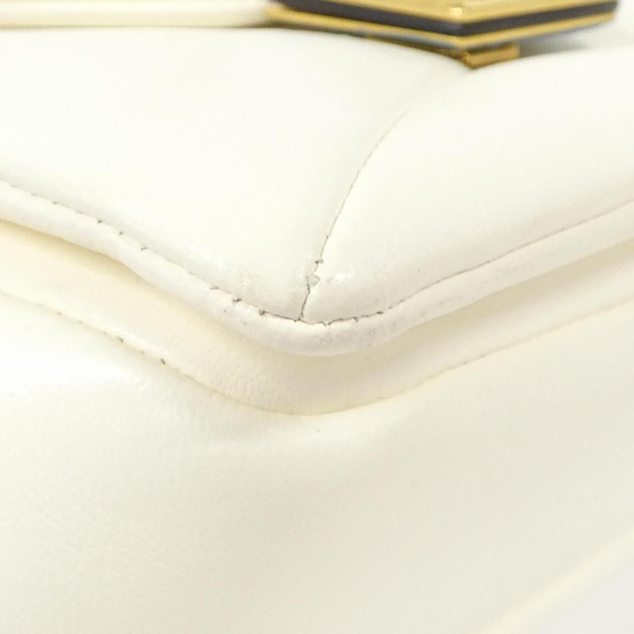 Valentino Valentino Valentino Garavani Lamb Shoulder Bag Leather Shoulder Bag 3W2B0K21HHX DUTY FREE for USA Size ONE SIZE - 3 Thumbnail