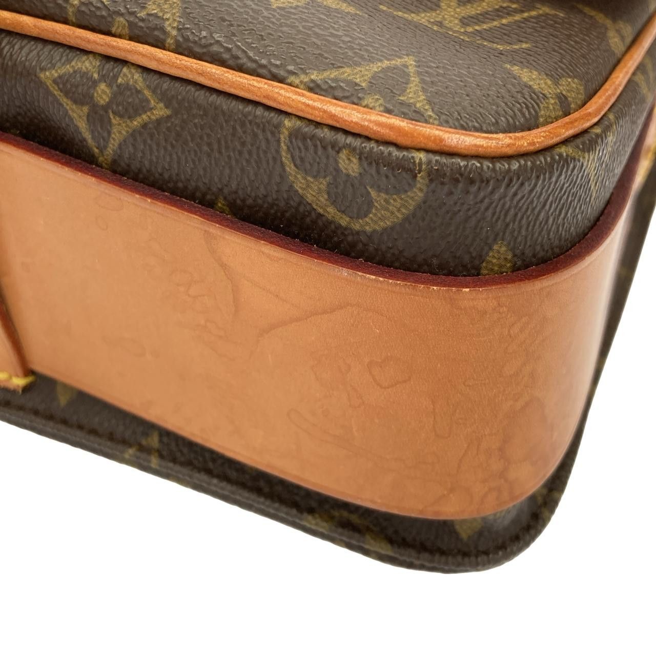 Louis Vuitton Louis Vuitton Louis Vuitton Monogram Shoulder Bag Textile Shoulder Bag M51253 DUTY FREE for USA Size ONE SIZE - 4 Thumbnail