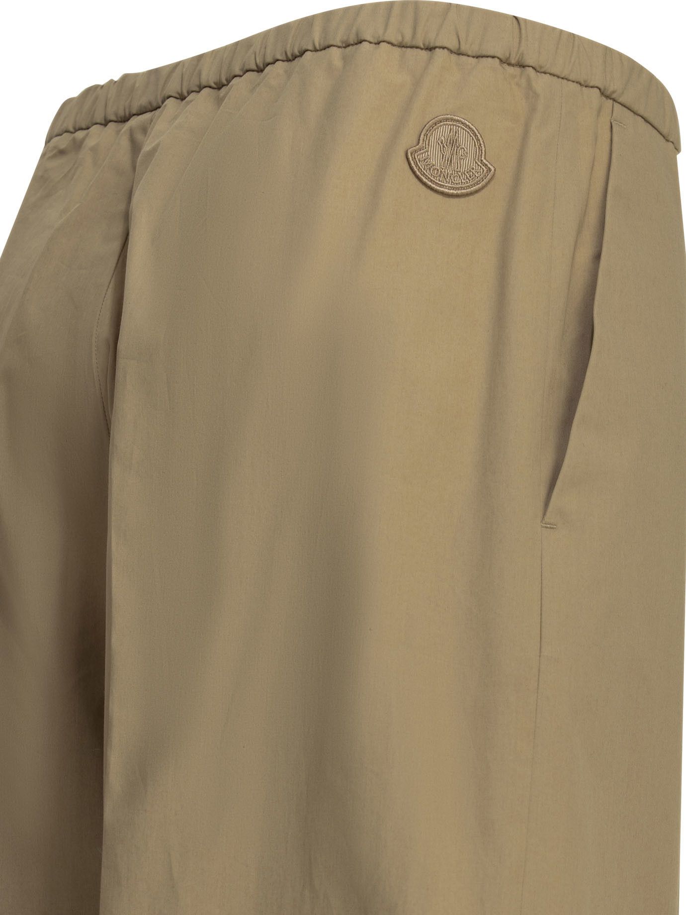 Moncler Moncler Casual Cotton Pants tag size 44 Women - USA Duties Paid Size 30" / US 8 / IT 44 - 4 Thumbnail