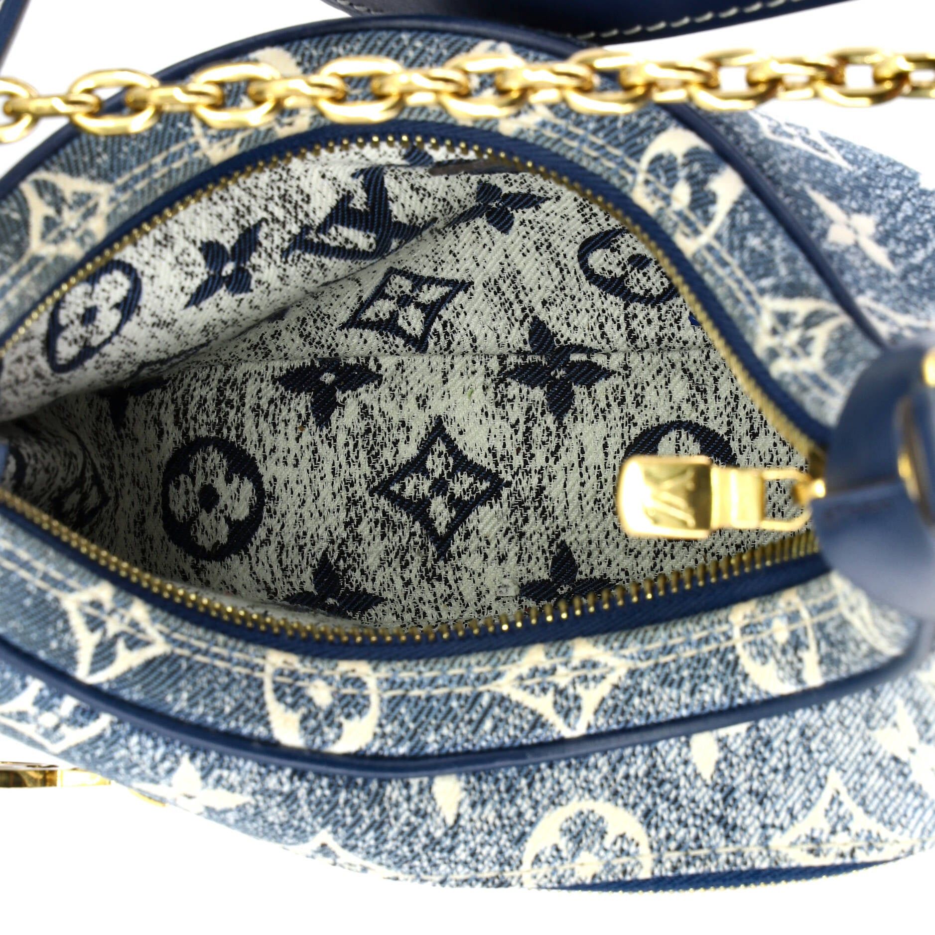 Louis Vuitton Loop Handbag Size ONE SIZE - 5 Thumbnail