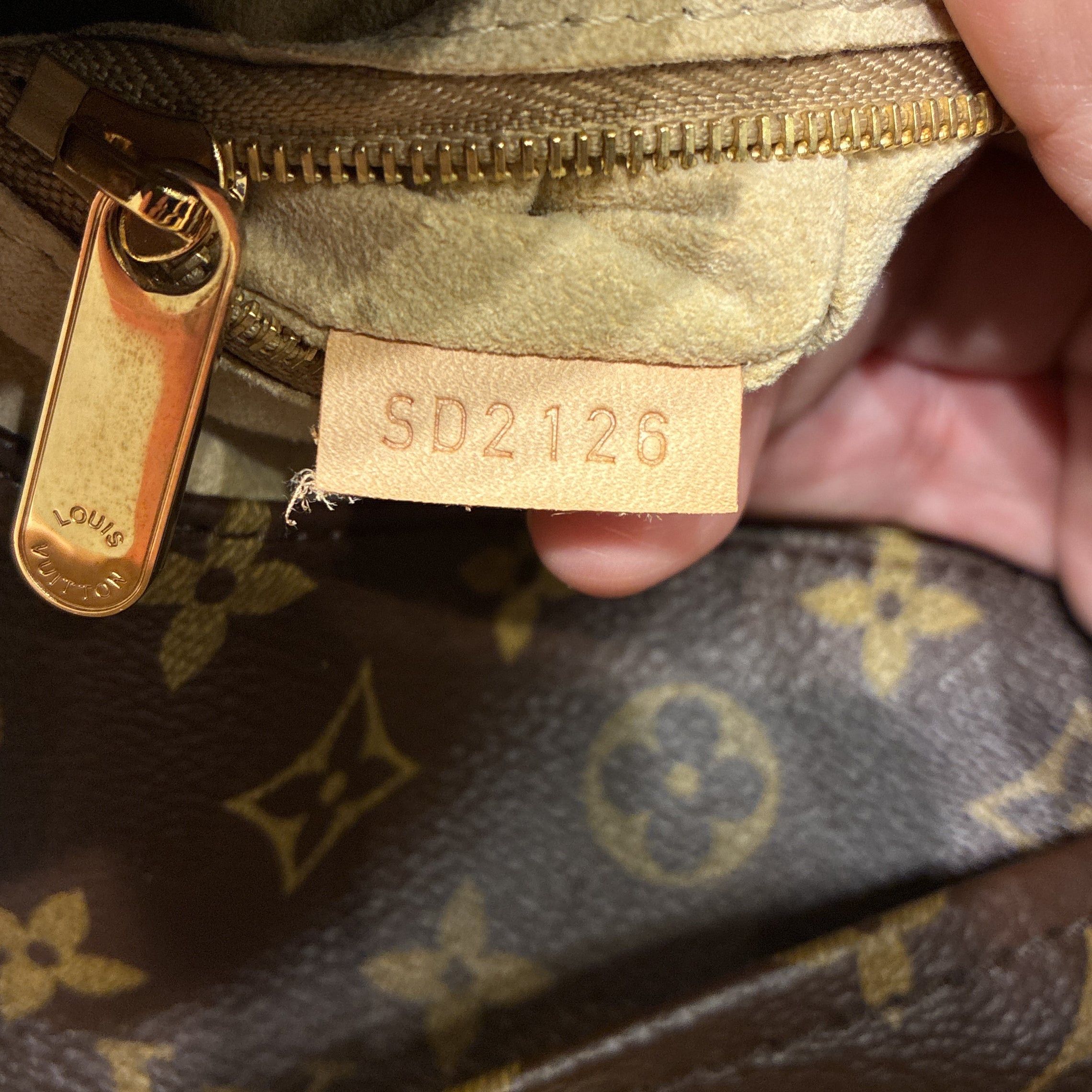 Louis Vuitton Artsy Handbag Size ONE SIZE - 9 Thumbnail