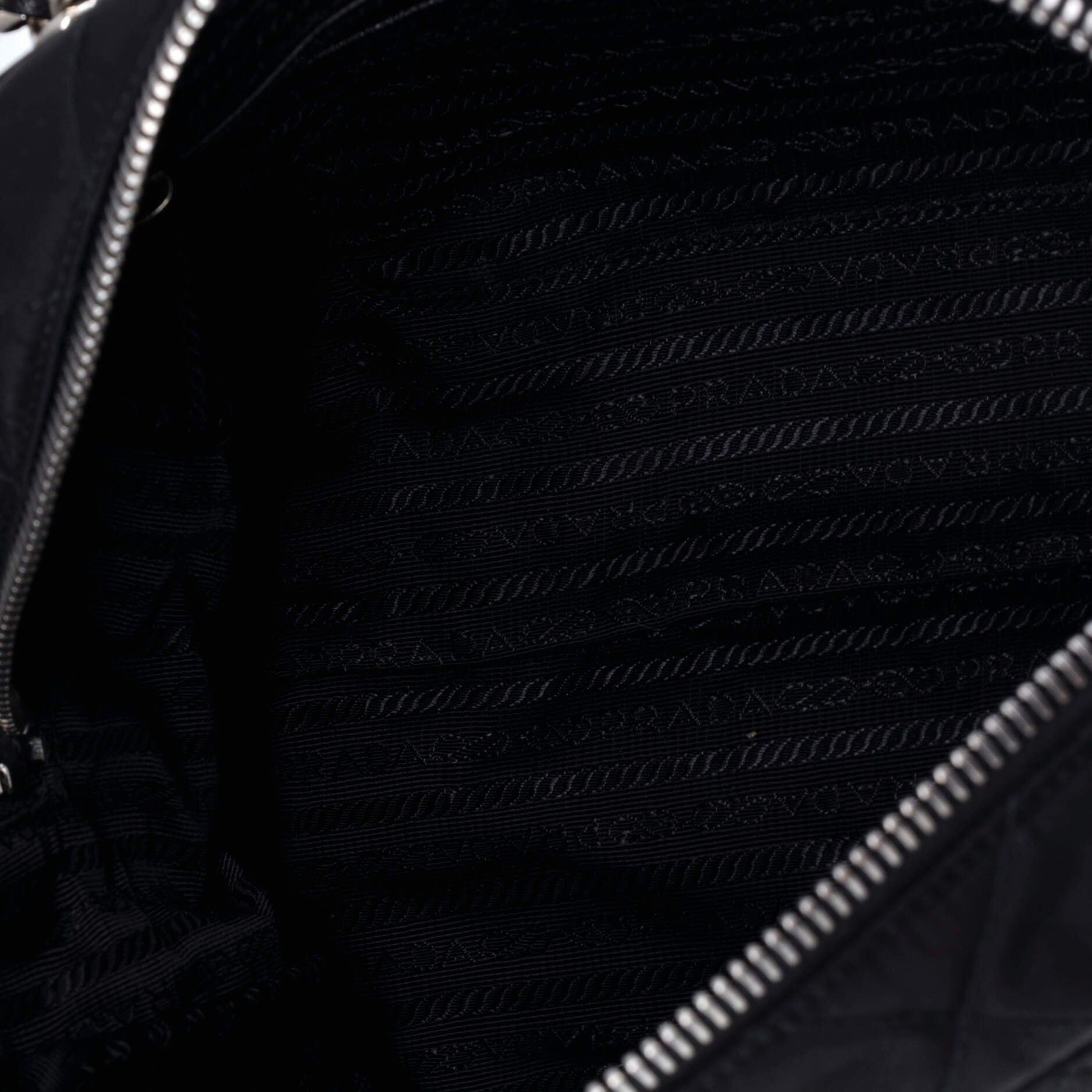 Prada Chain Shoulder Bag Size ONE SIZE - 5 Thumbnail