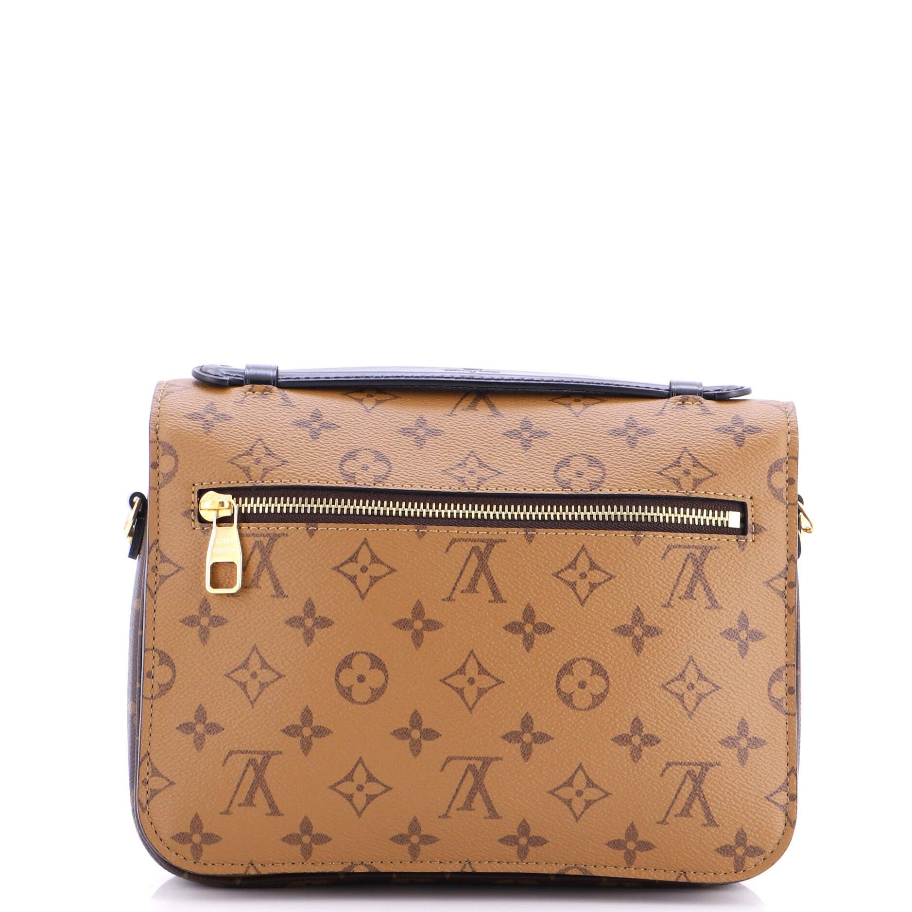 Louis Vuitton Pochette Metis Size ONE SIZE - 3 Thumbnail