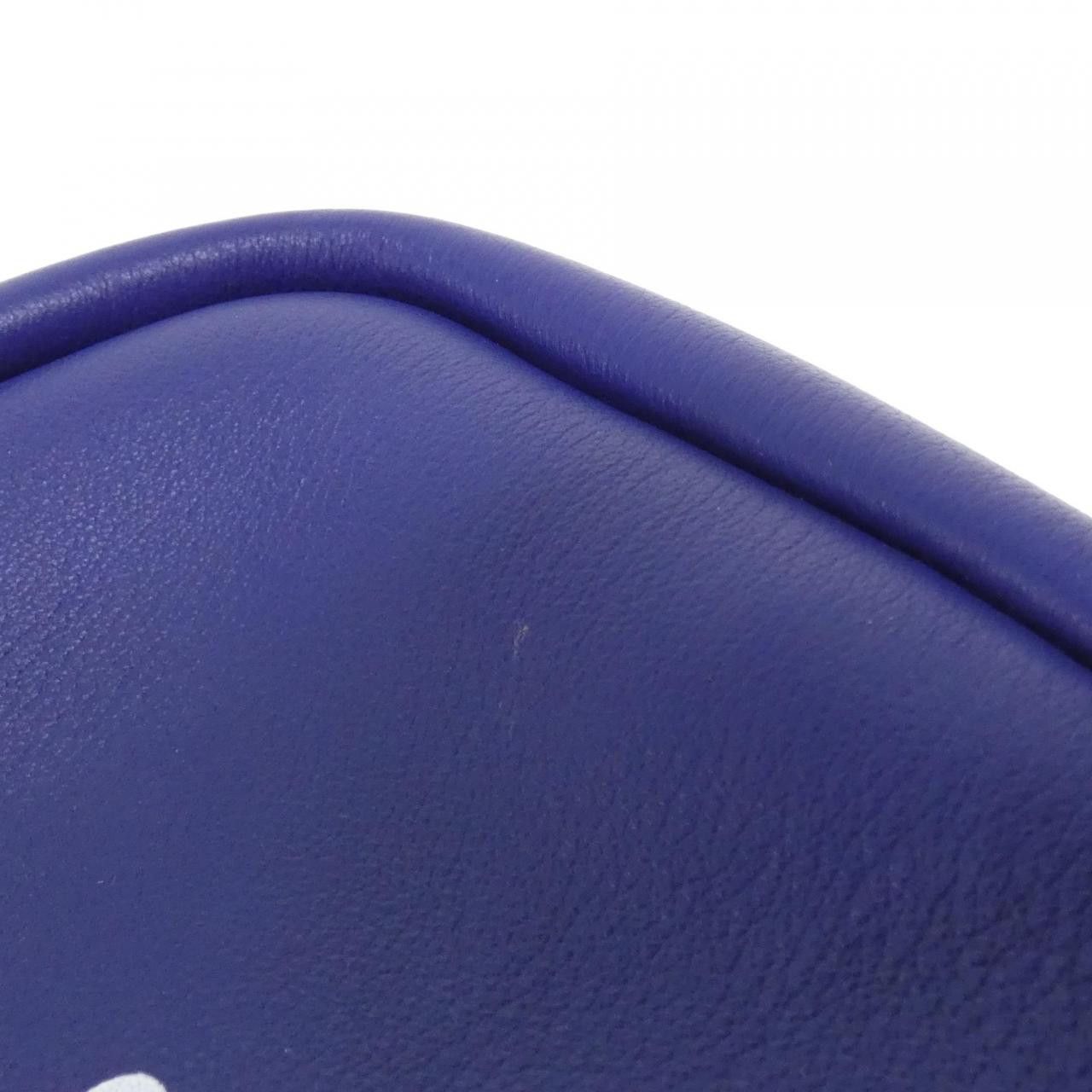 Balenciaga Balenciaga Balenciaga Everyday Camera Bag Leather Shoulder Bag Leather Shoulder Bag 489812D6W9N DUTY FREE for USA Size ONE SIZE - 5 Thumbnail